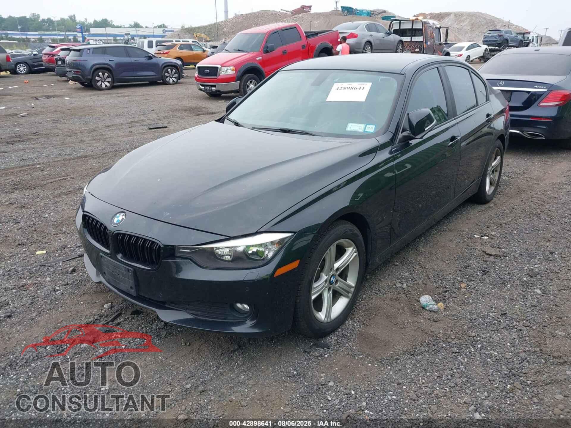 BMW 320I 2013 - WBA3C3C50DF981850