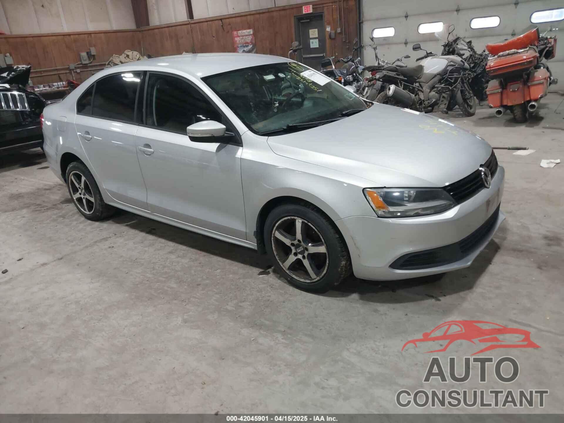 VOLKSWAGEN JETTA 2014 - 3VWD17AJXEM232783