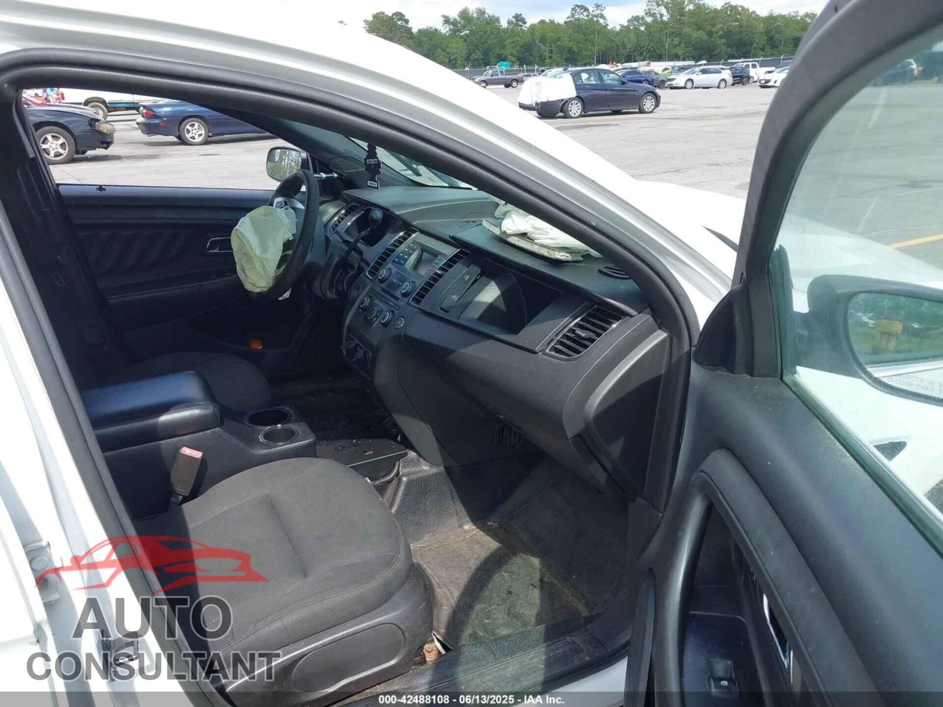 FORD TAURUS 2017 - 1FAHP2L87HG145573