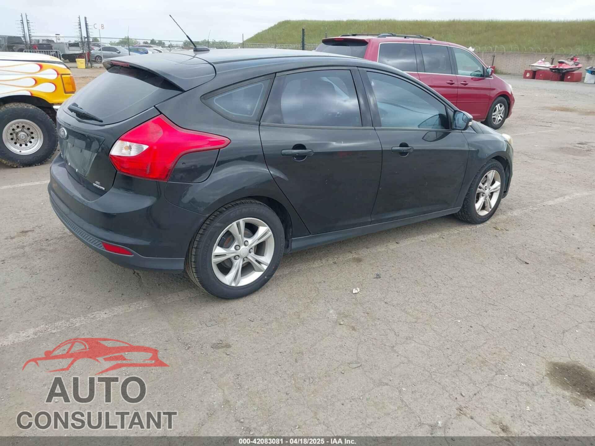 FORD FOCUS 2013 - 1FADP3K2XDL247582