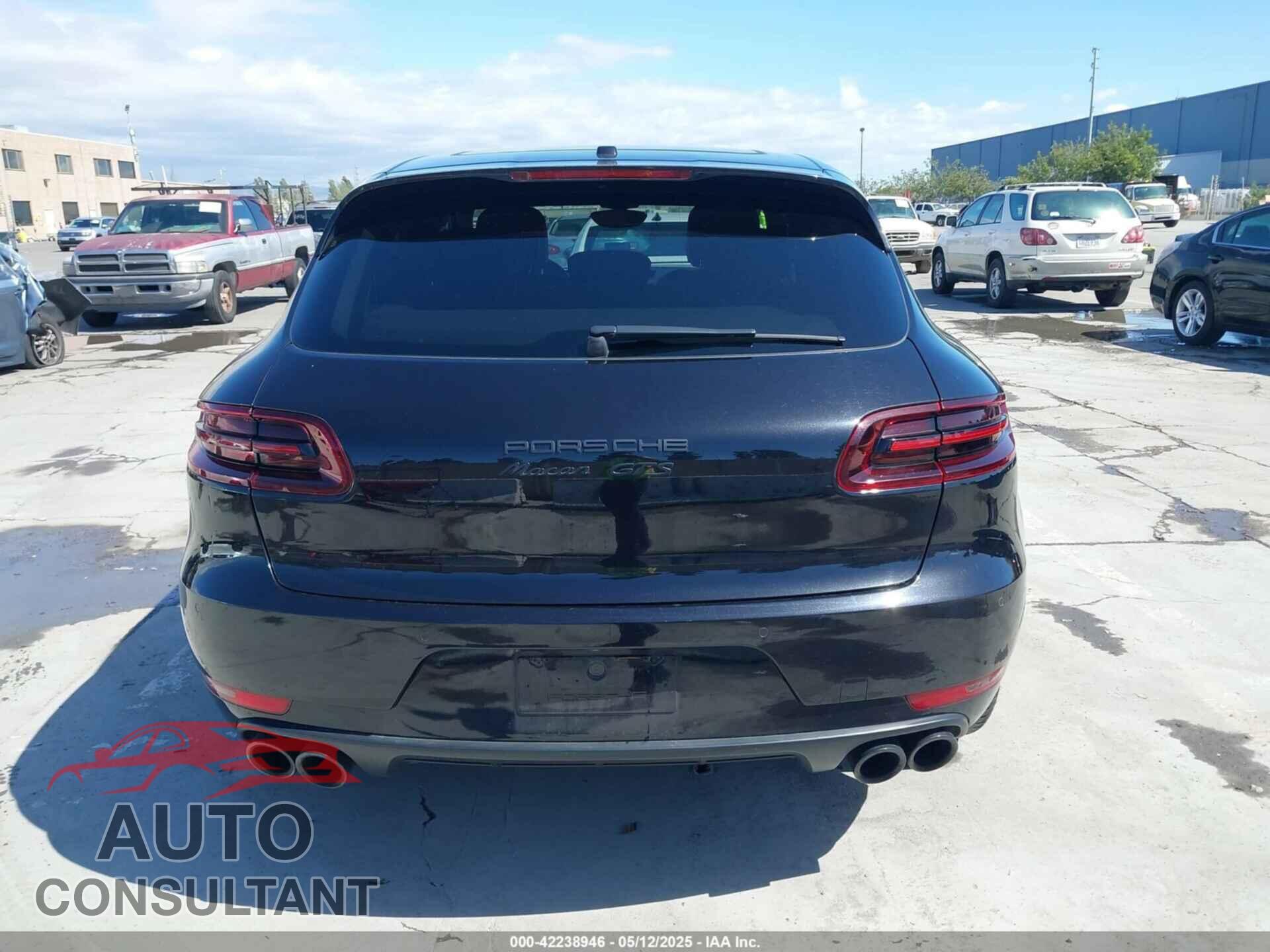 PORSCHE MACAN 2017 - WP1AG2A55HLB53391