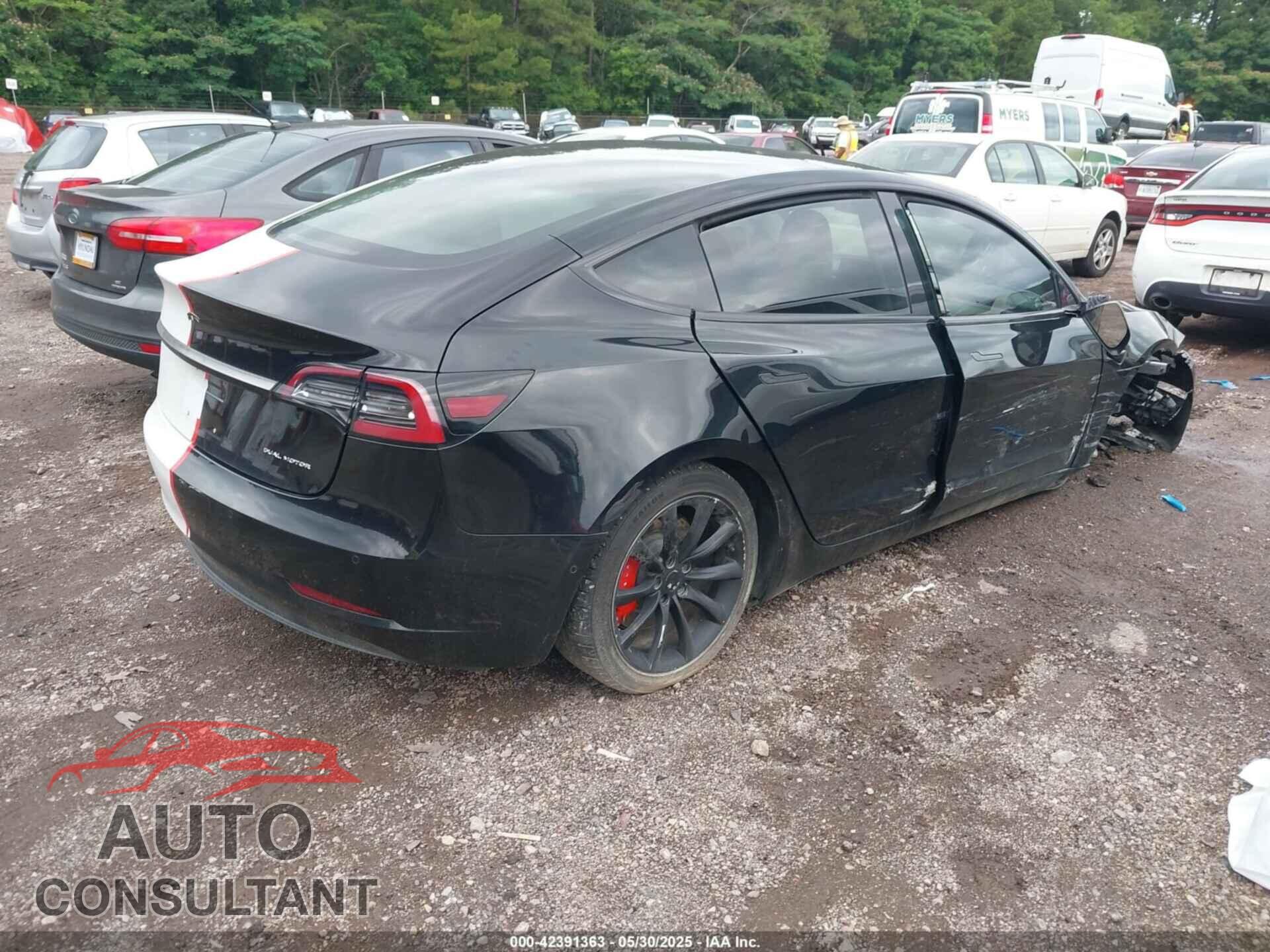 TESLA MODEL 3 2018 - 5YJ3E1EB3JF144367