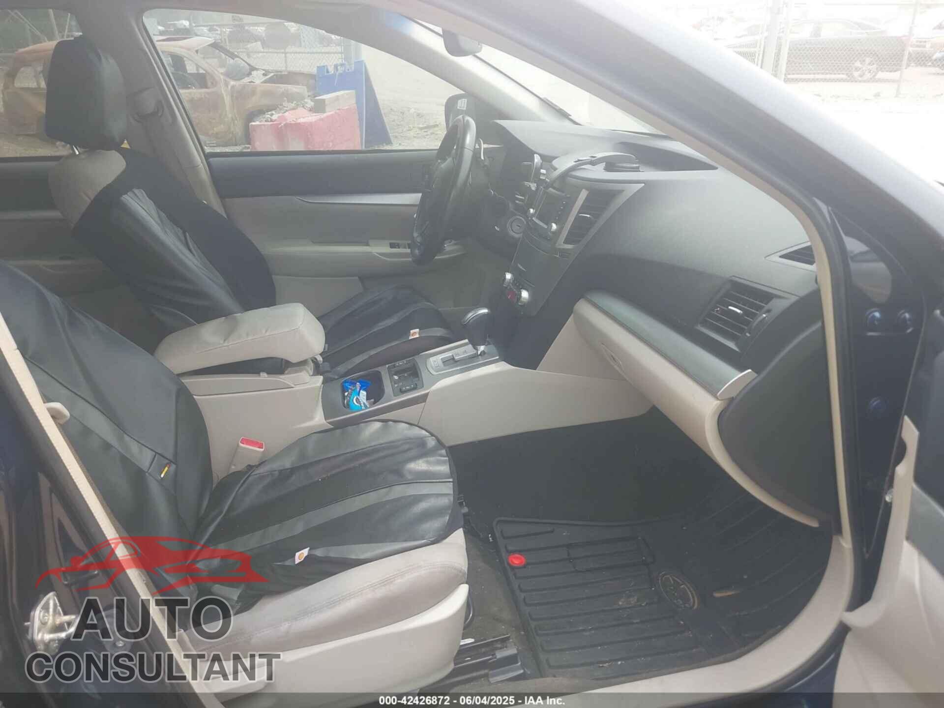 SUBARU OUTBACK 2014 - 4S4BRCDC8E3275914