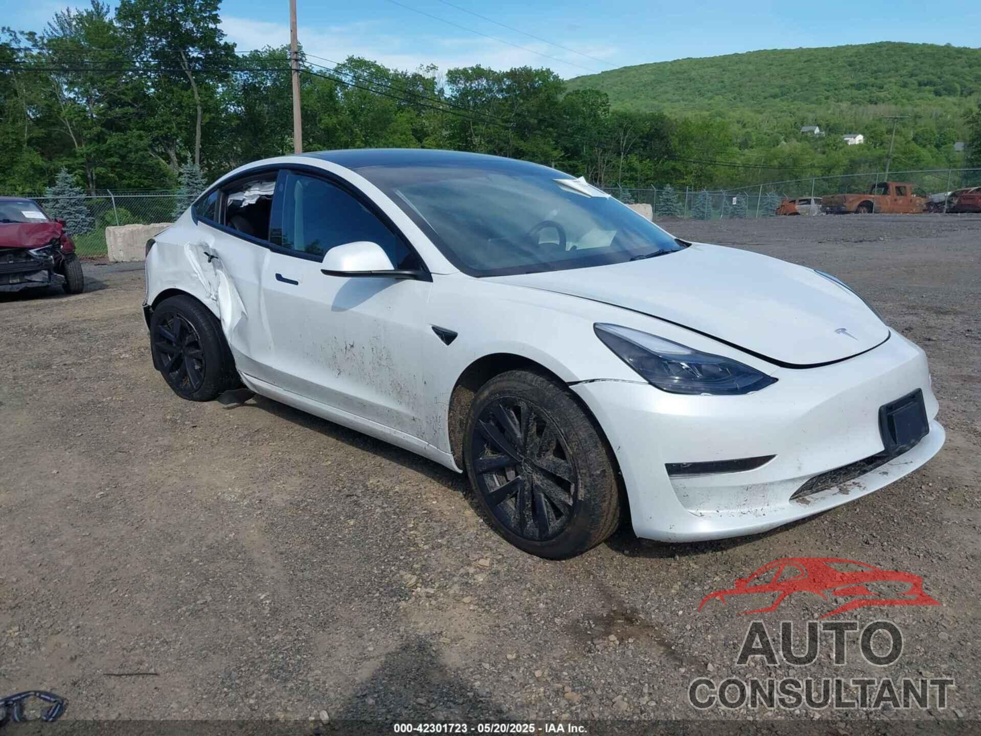 TESLA MODEL 3 2023 - 5YJ3E1EA8PF575061