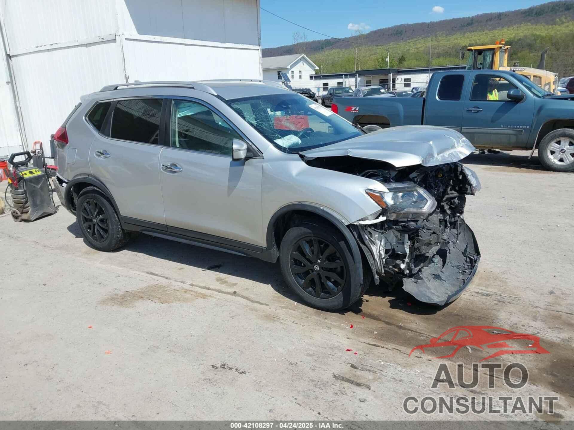 NISSAN ROGUE 2019 - KNMAT2MV2KP558732