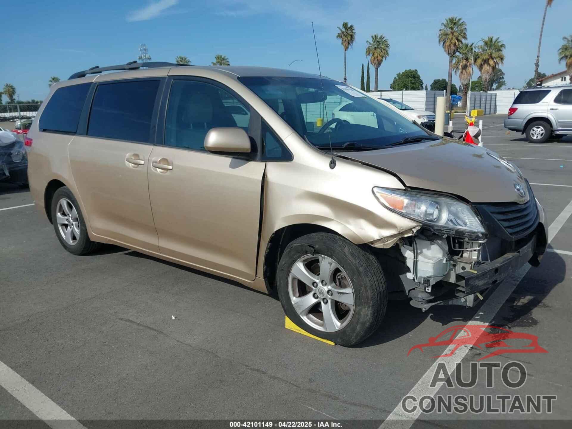 TOYOTA SIENNA 2013 - 5TDKK3DC4DS324404