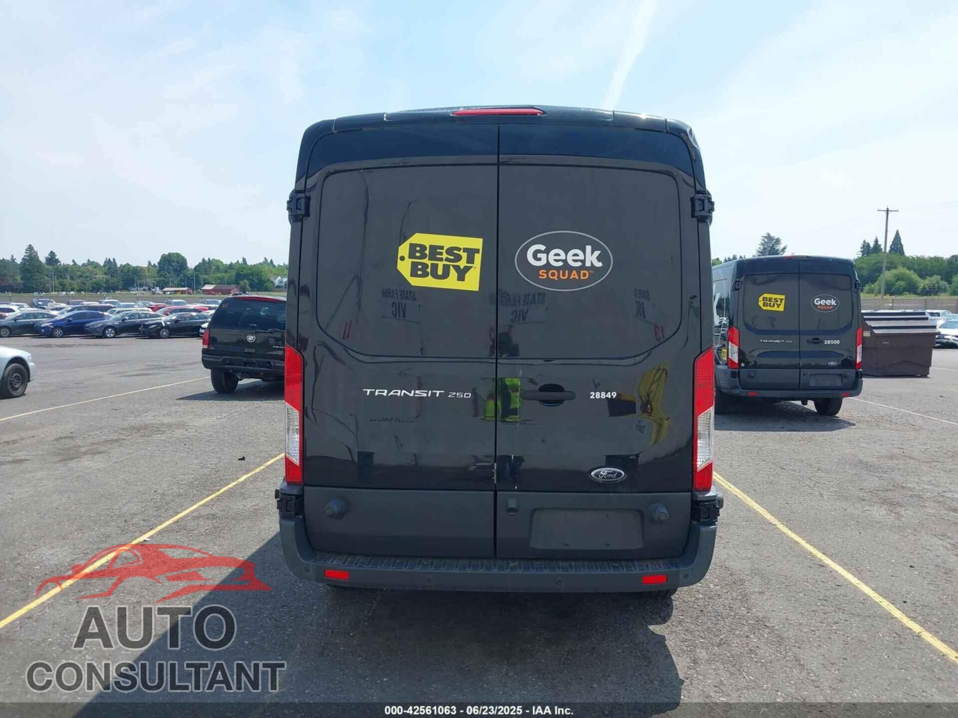 FORD TRANSIT-250 2017 - 1FTYR2CM3HKB02007
