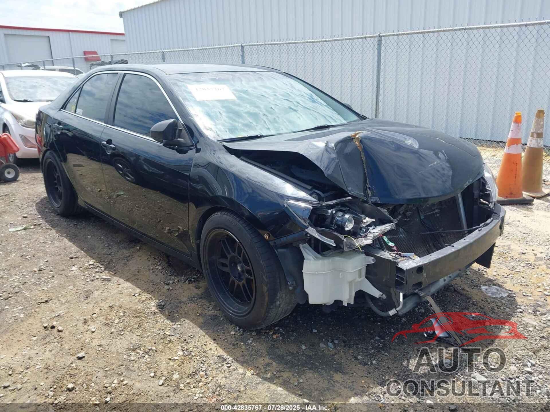TOYOTA CAMRY 2014 - 4T4BF1FK7ER406574