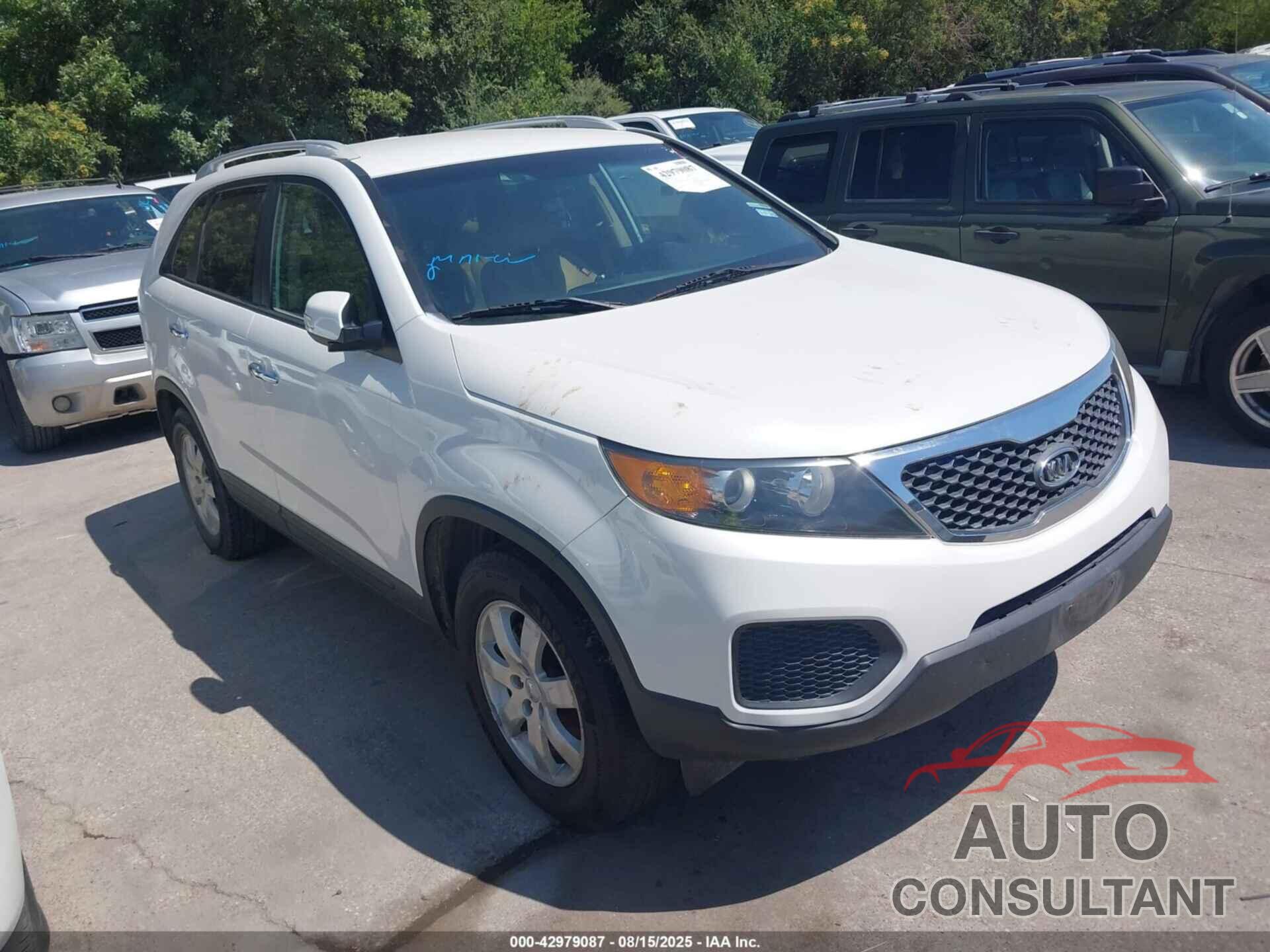 KIA SORENTO 2012 - 5XYKT3A28CG227890