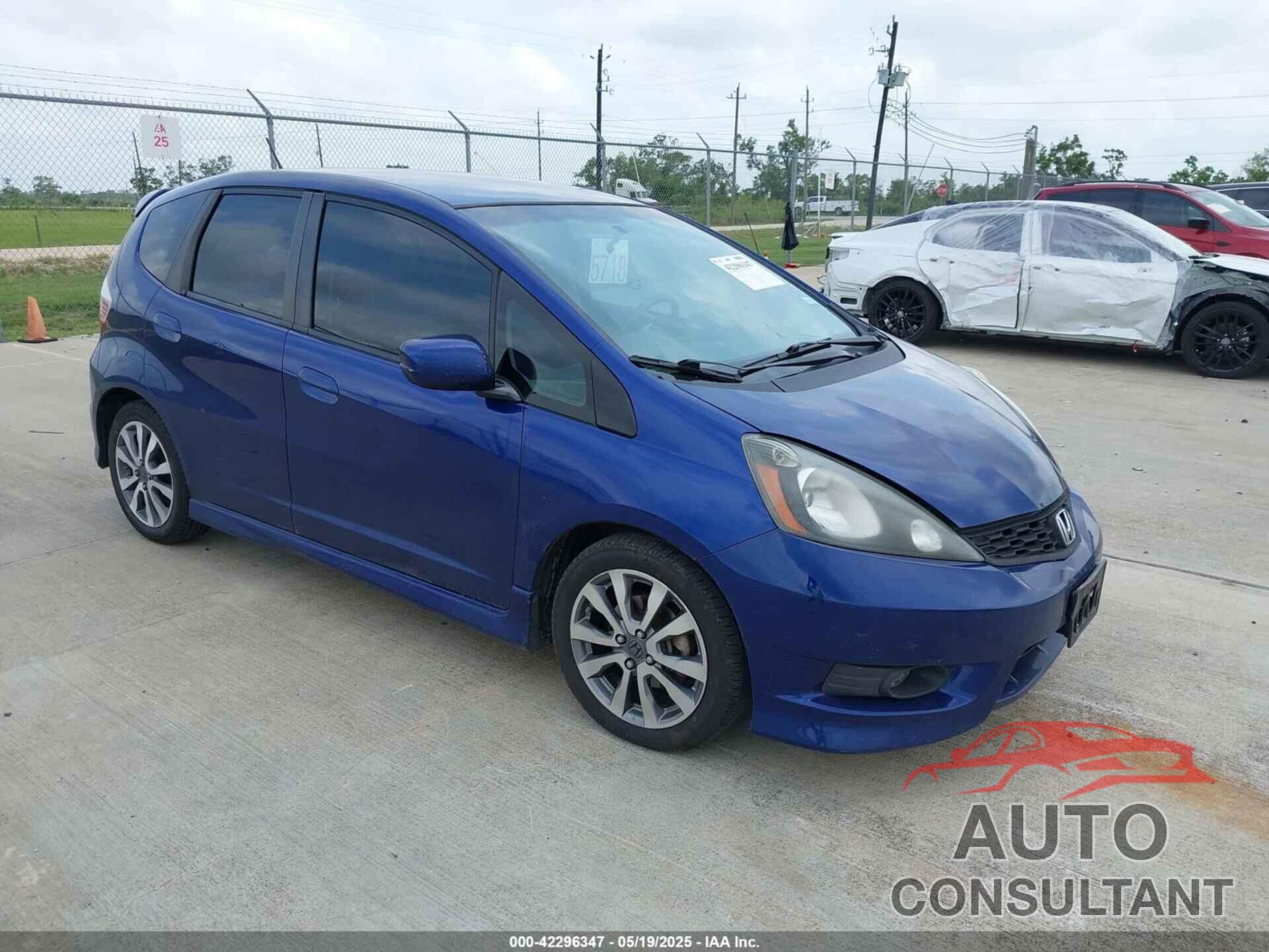 HONDA FIT 2013 - JHMGE8H52DC071850
