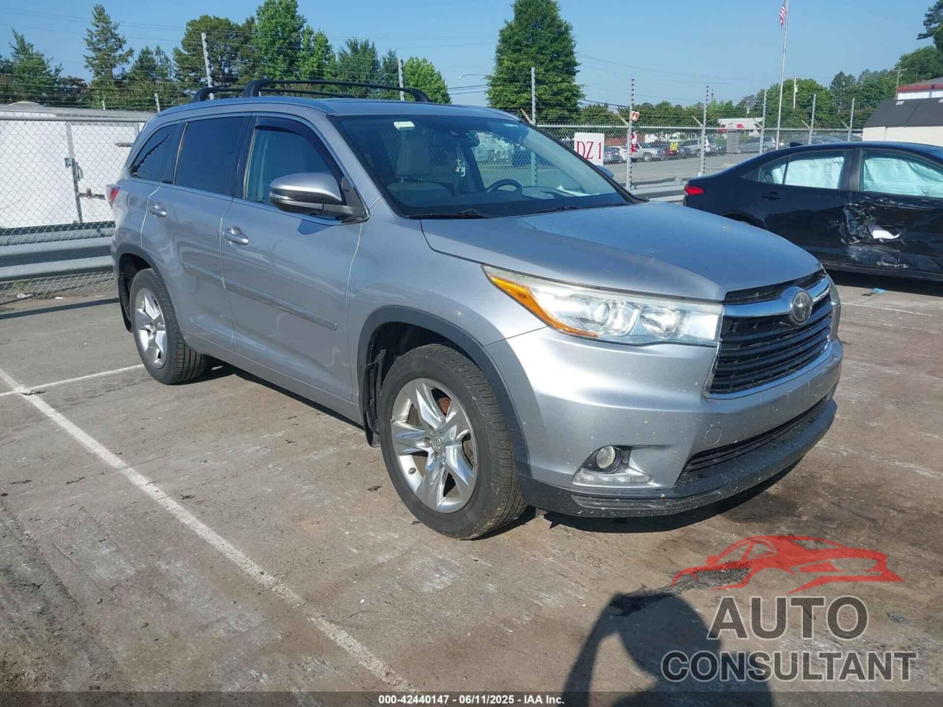 TOYOTA HIGHLANDER 2015 - 5TDDKRFH4FS119236