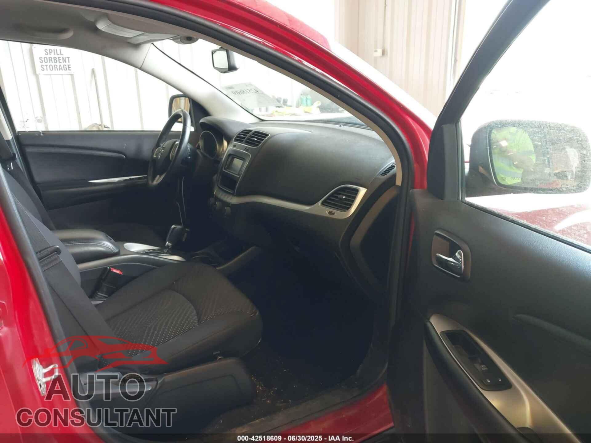 DODGE JOURNEY 2013 - 3C4PDCCG6DT640901