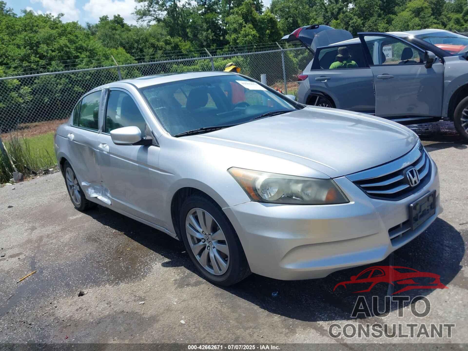HONDA ACCORD 2011 - 1HGCP2F70BA127807