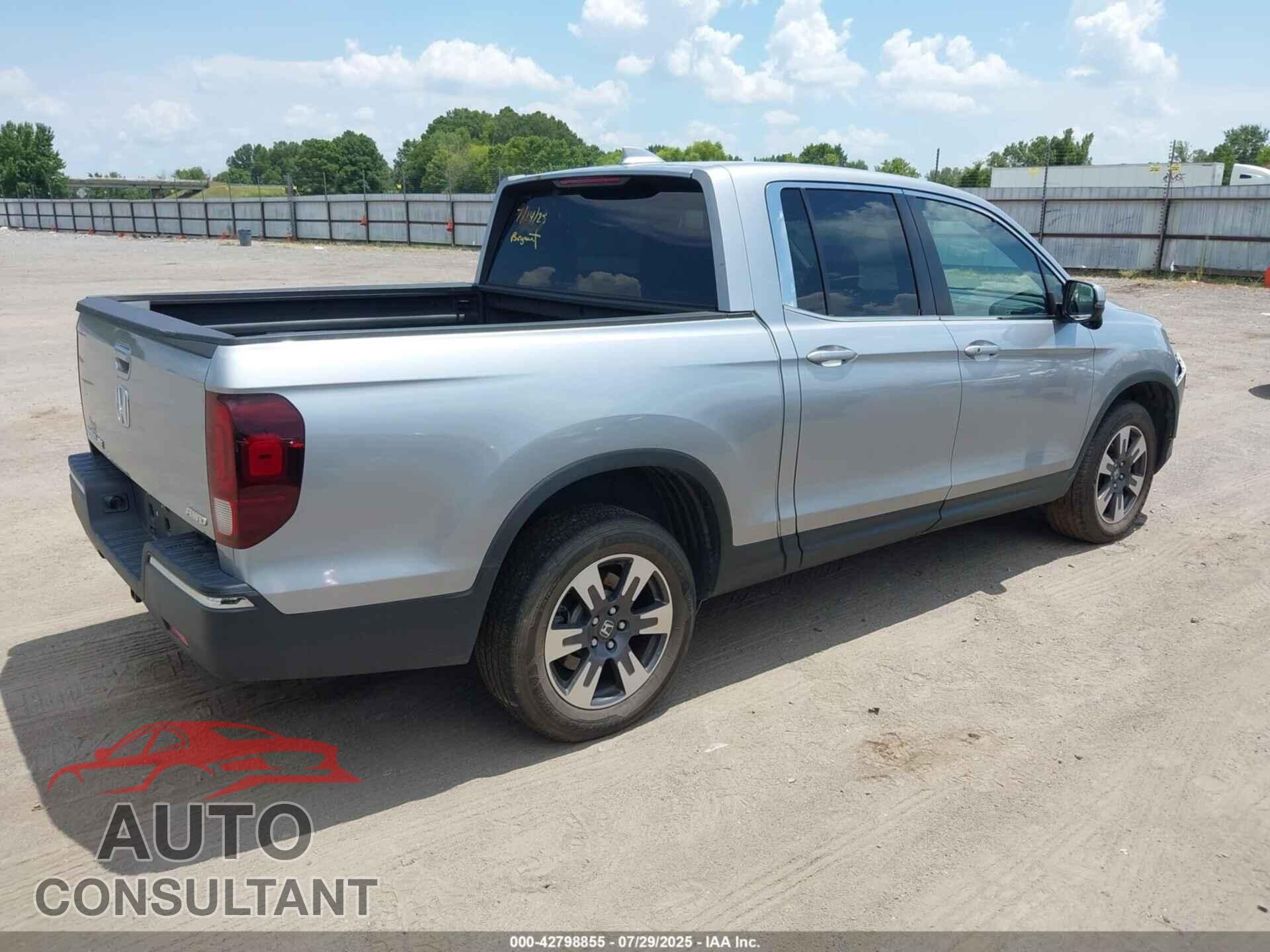 HONDA RIDGELINE 2017 - 5FPYK3F66HB036029