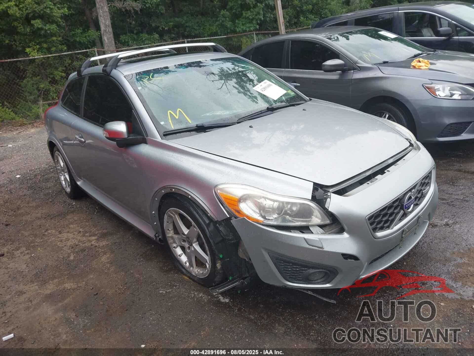 VOLVO C30 2011 - YV1672MK2B2228001