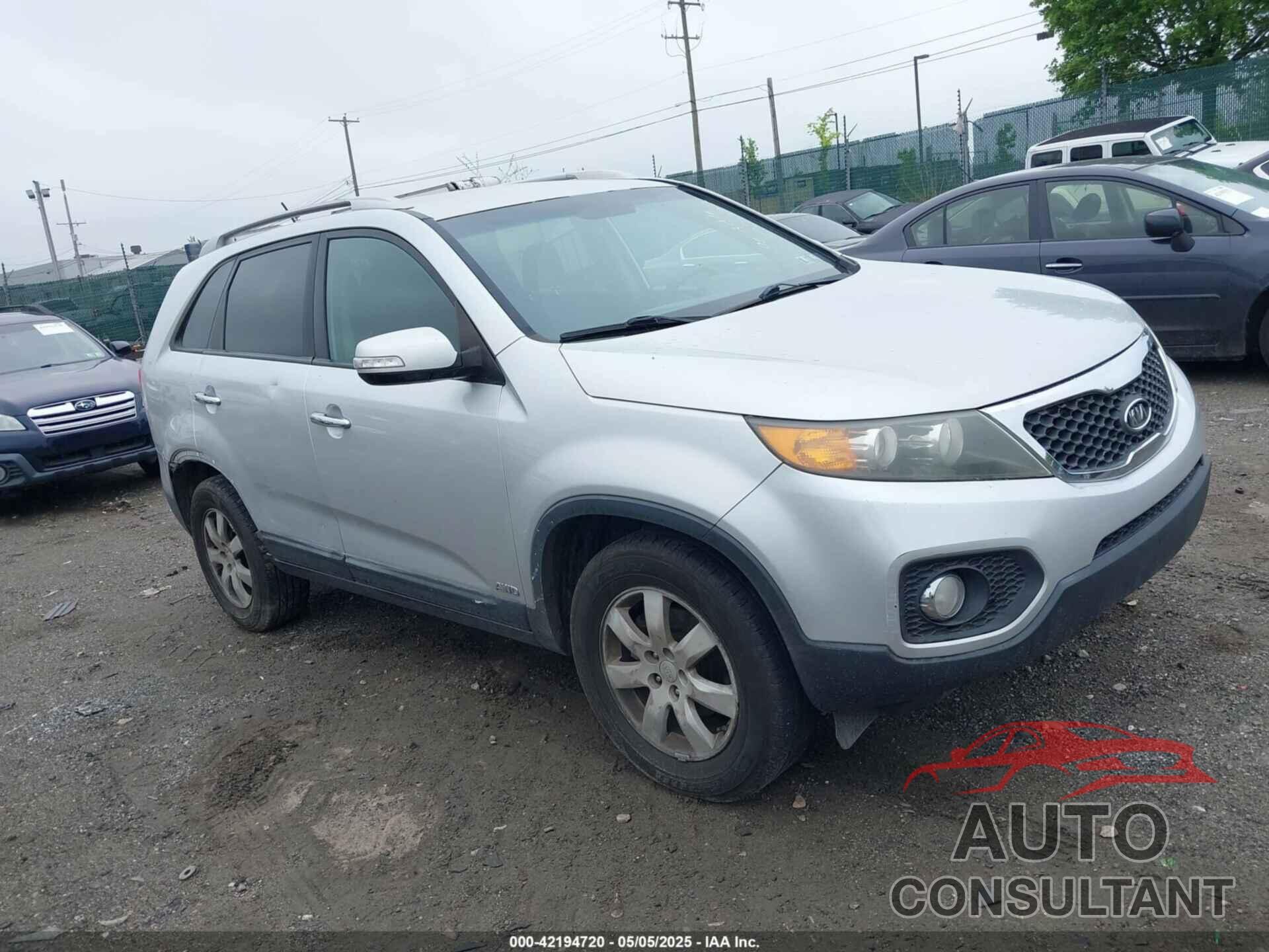 KIA SORENTO 2011 - 5XYKTDA12BG059031