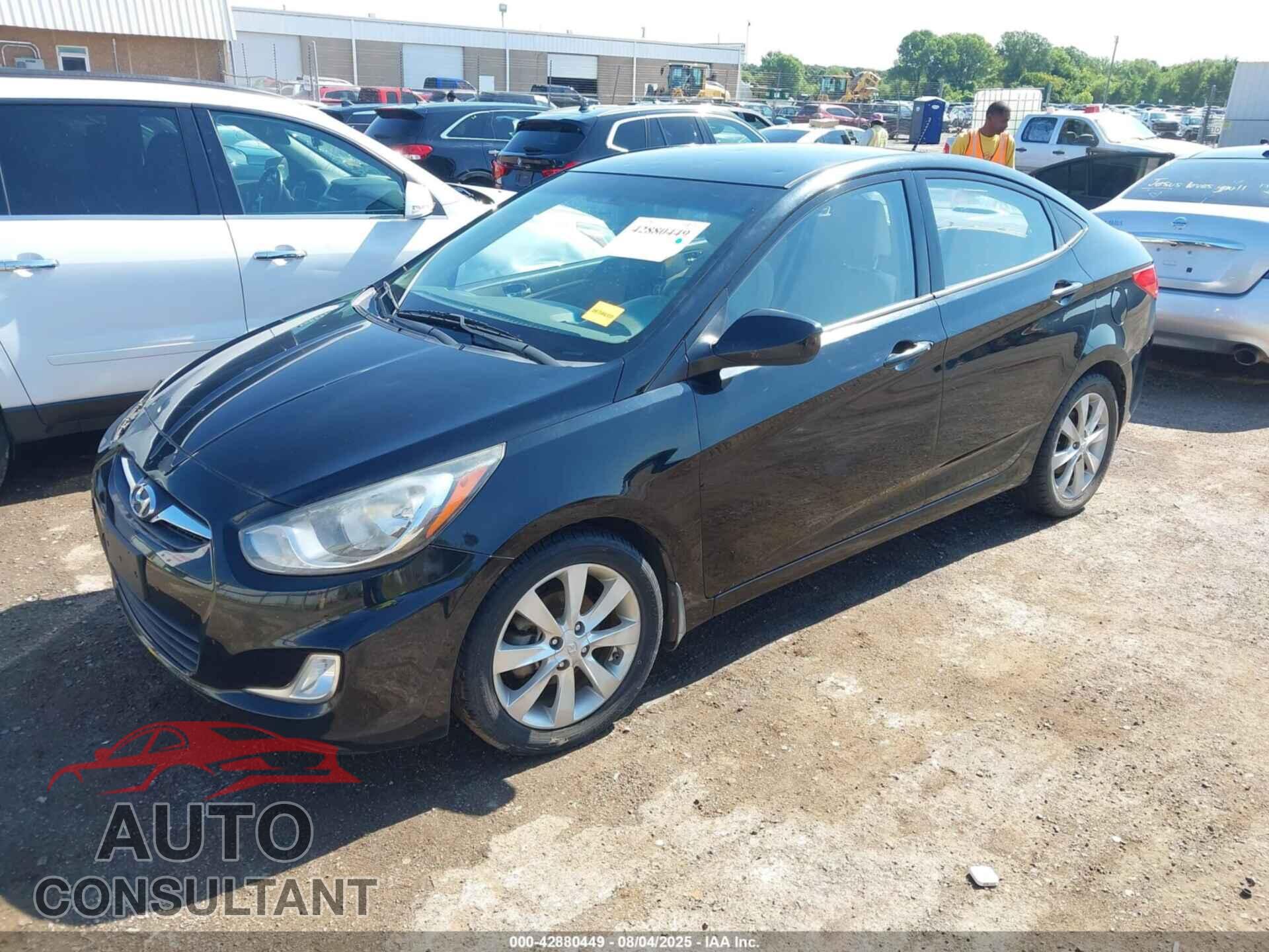 HYUNDAI ACCENT 2013 - KMHCU4AE0DU289426