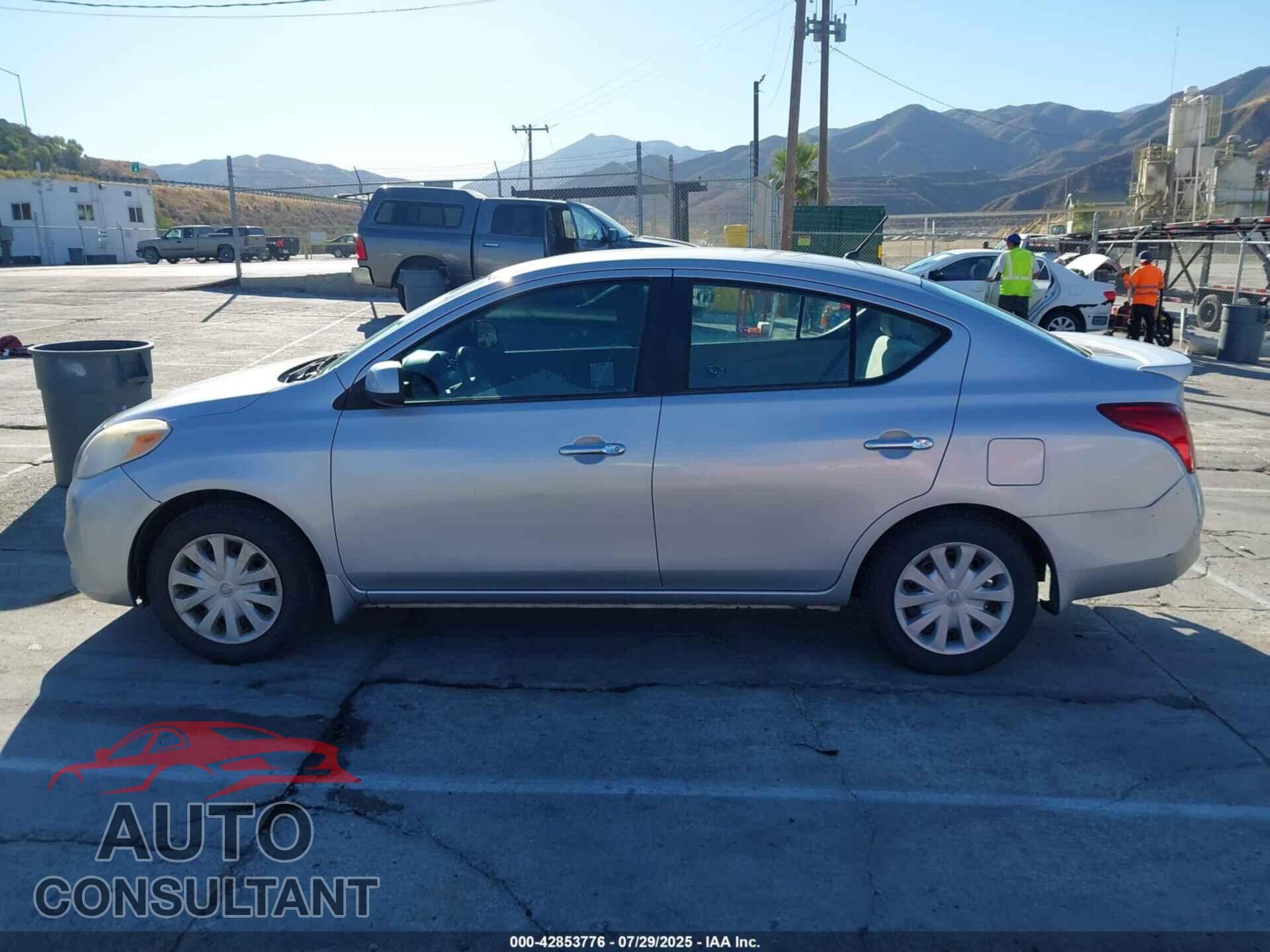 NISSAN VERSA 2013 - 3N1CN7AP1DL870189