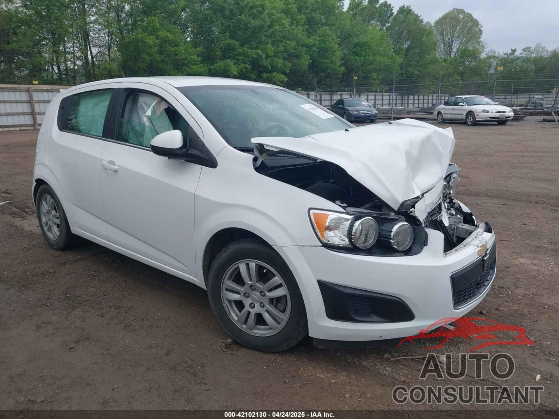 CHEVROLET SONIC 2014 - 1G1JC6SH7E4115740