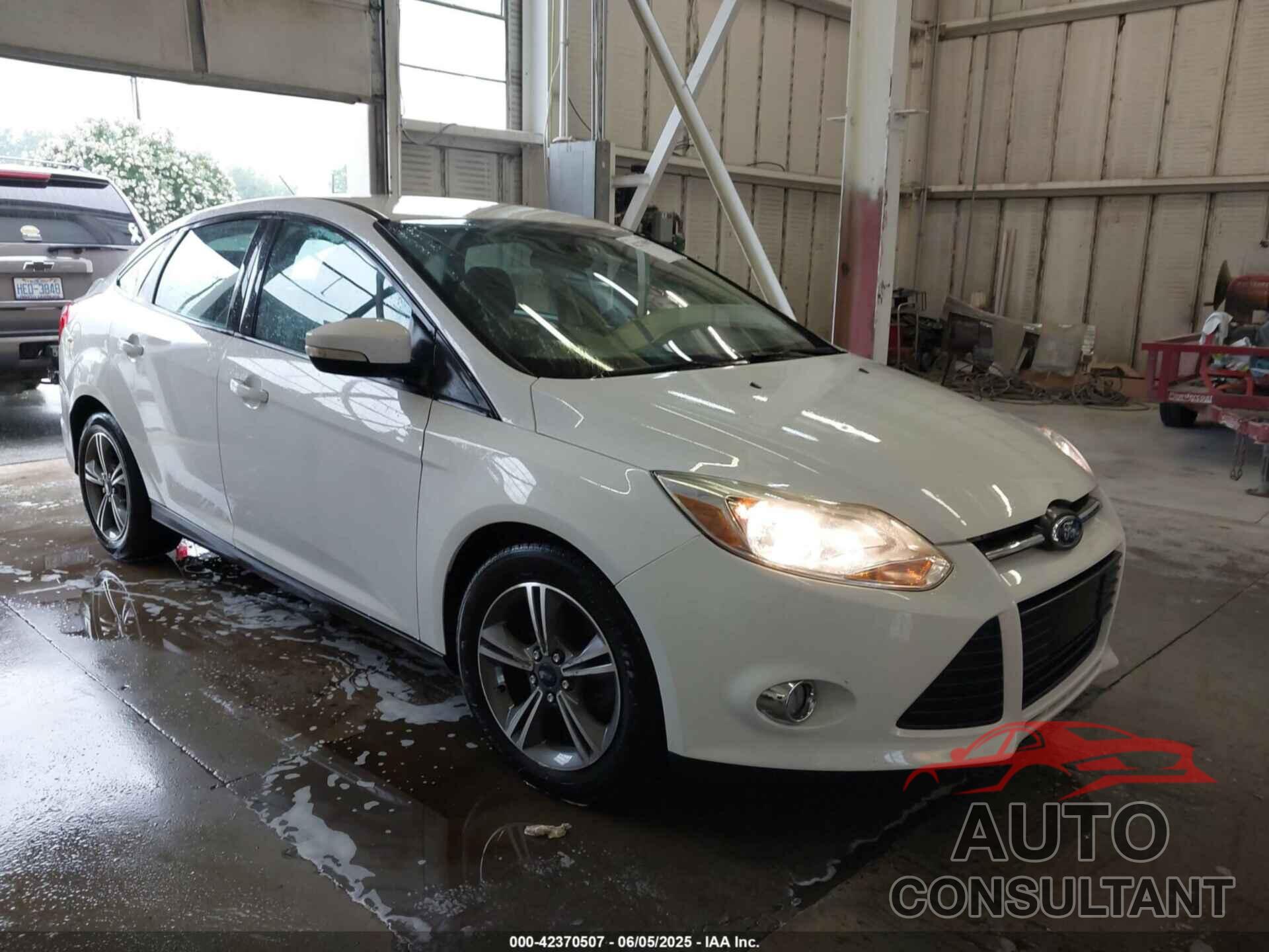 FORD FOCUS 2014 - 1FADP3F20EL339280