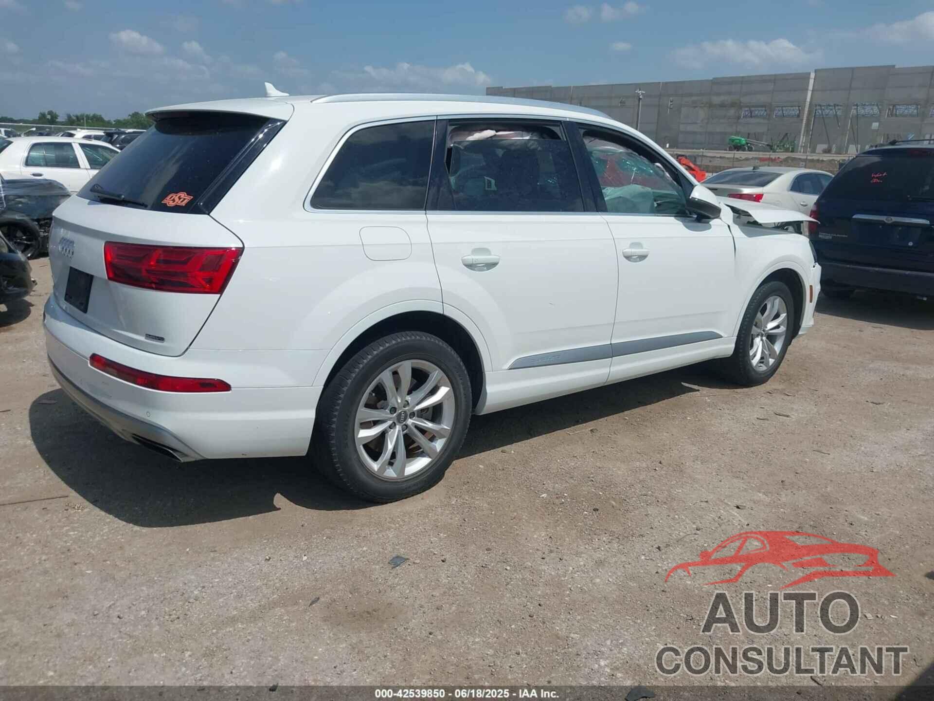 AUDI Q7 2019 - WA1LAAF75KD044439