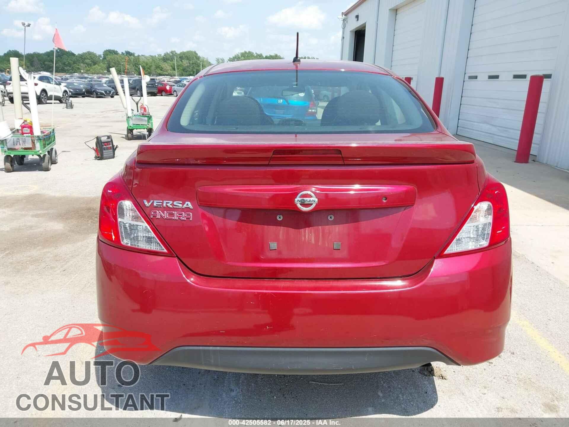 NISSAN VERSA 2017 - 3N1CN7AP3HL869700