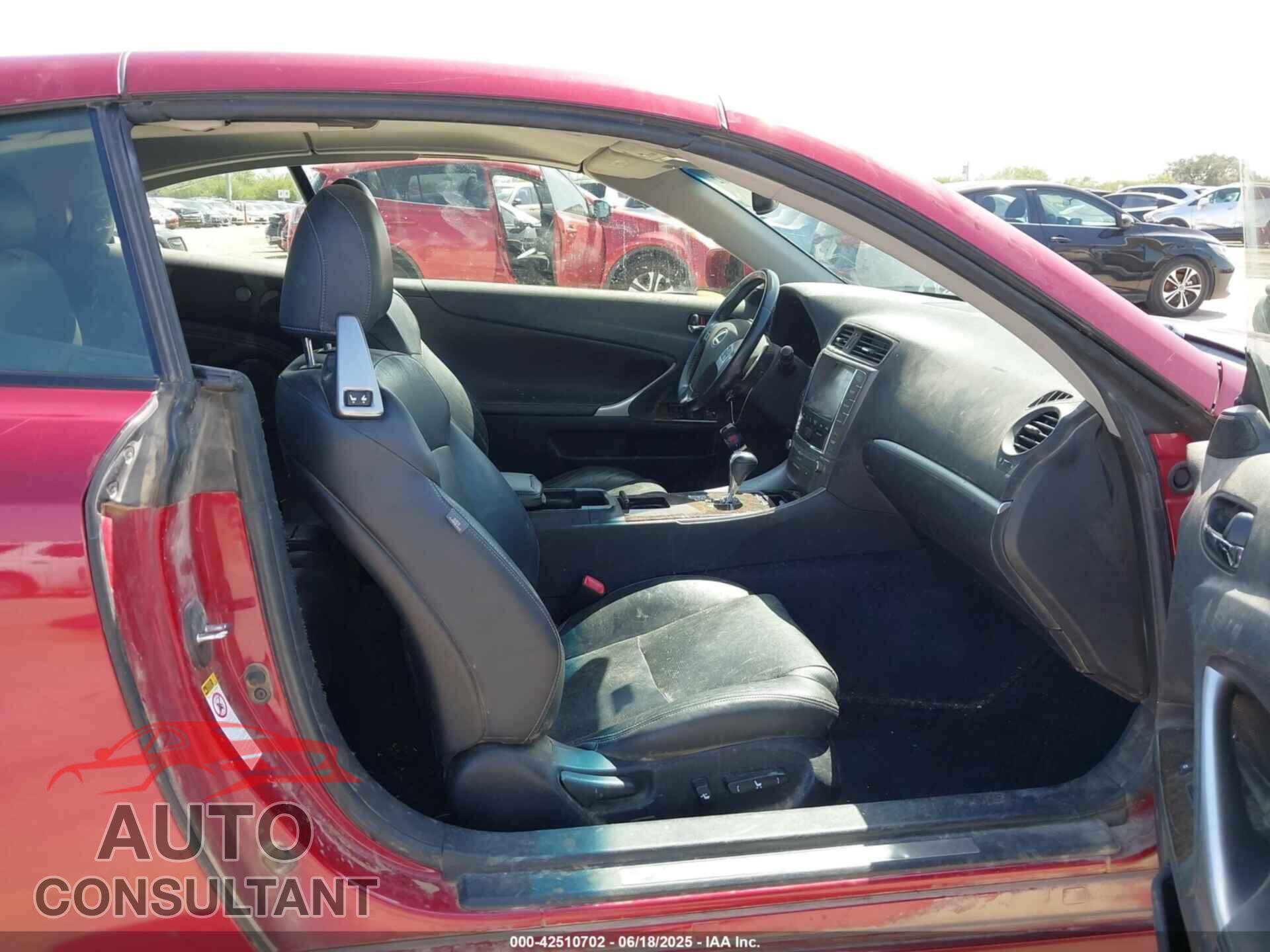 LEXUS IS 250C 2014 - JTHFF2C27E2531692