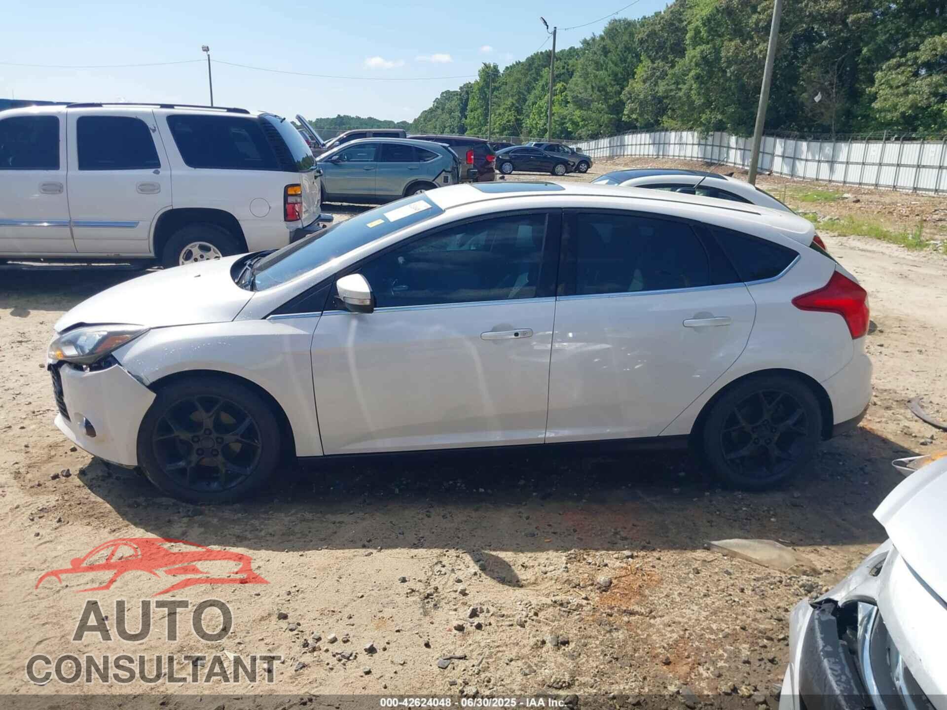 FORD FOCUS 2014 - 1FADP3N25EL383891