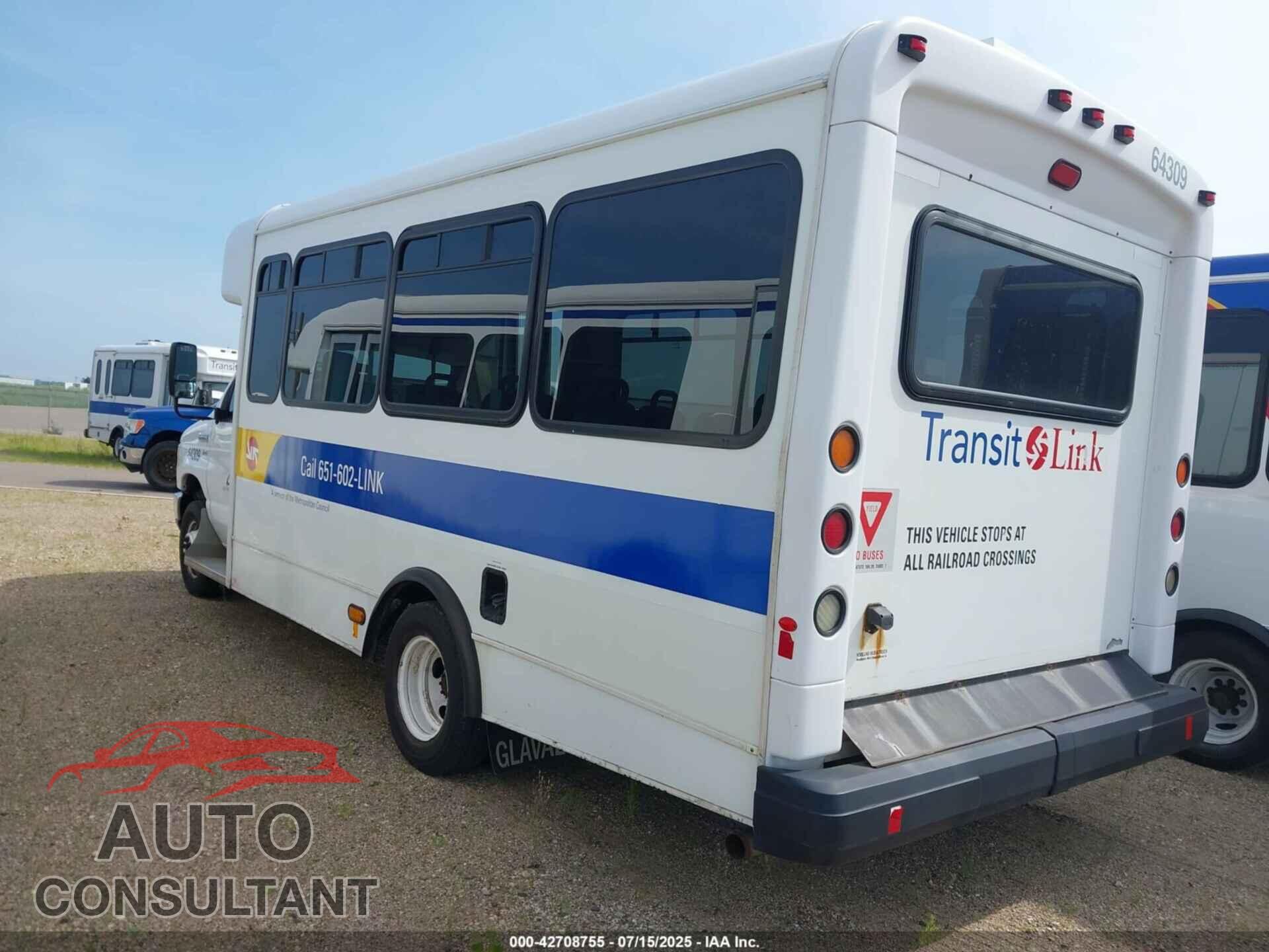 FORD ECONOLINE 2015 - 1FDEE4FL2FDA23826