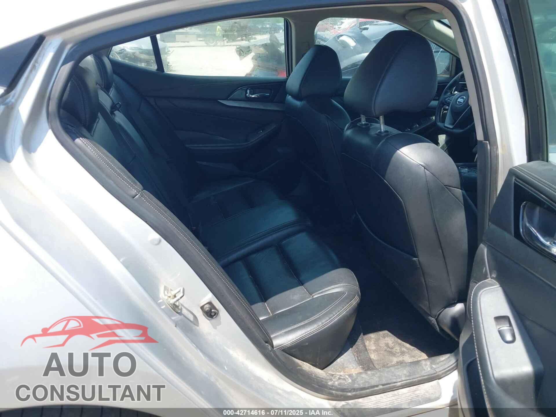 NISSAN MAXIMA 2017 - 1N4AA6AP3HC441752