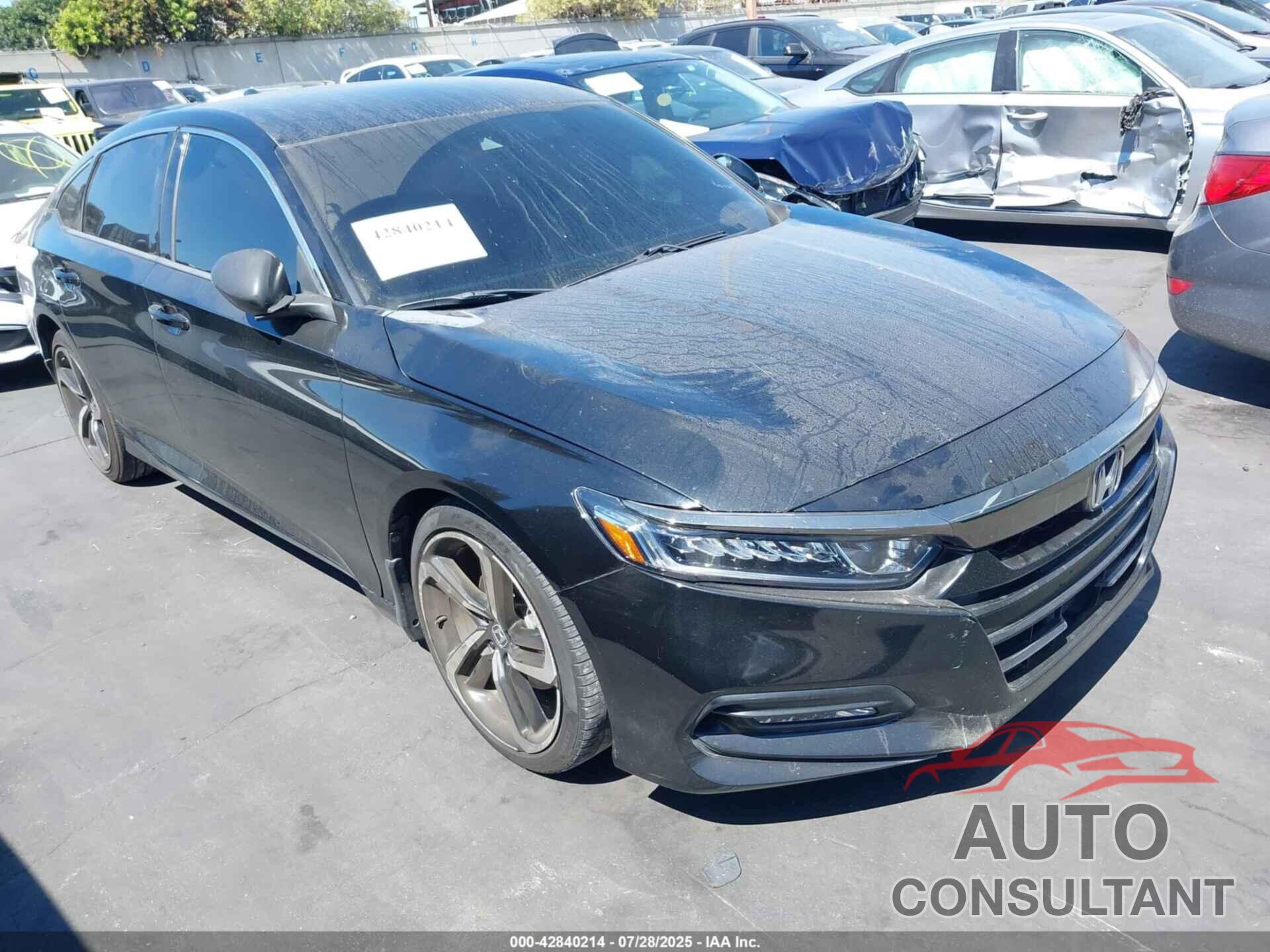 HONDA ACCORD 2019 - 1HGCV1F32KA104400