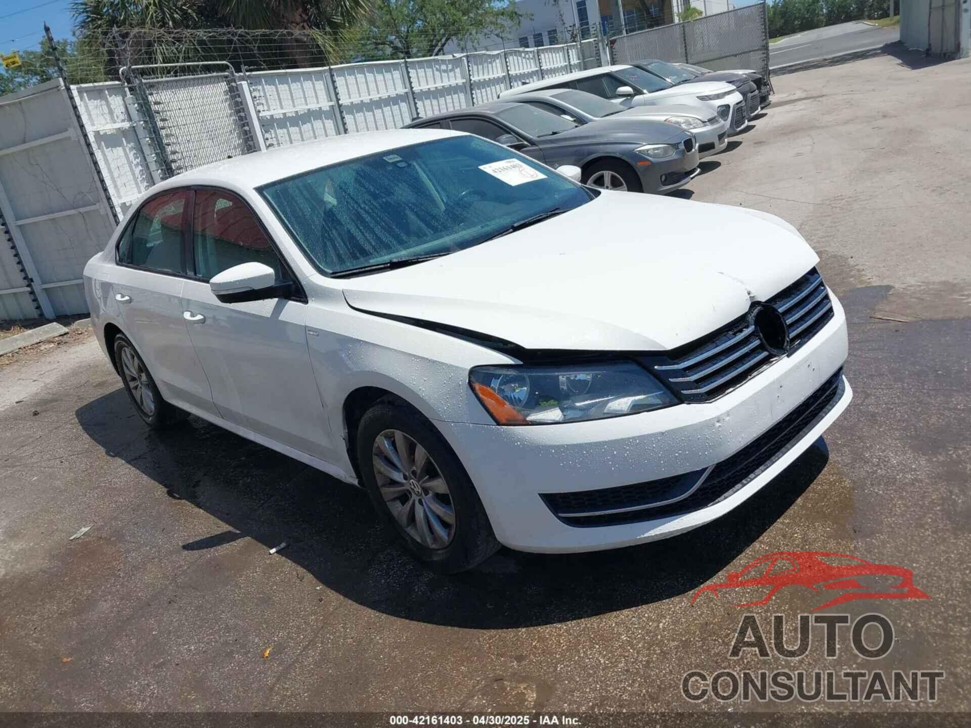 VOLKSWAGEN PASSAT 2015 - 1VWAT7A38FC030199