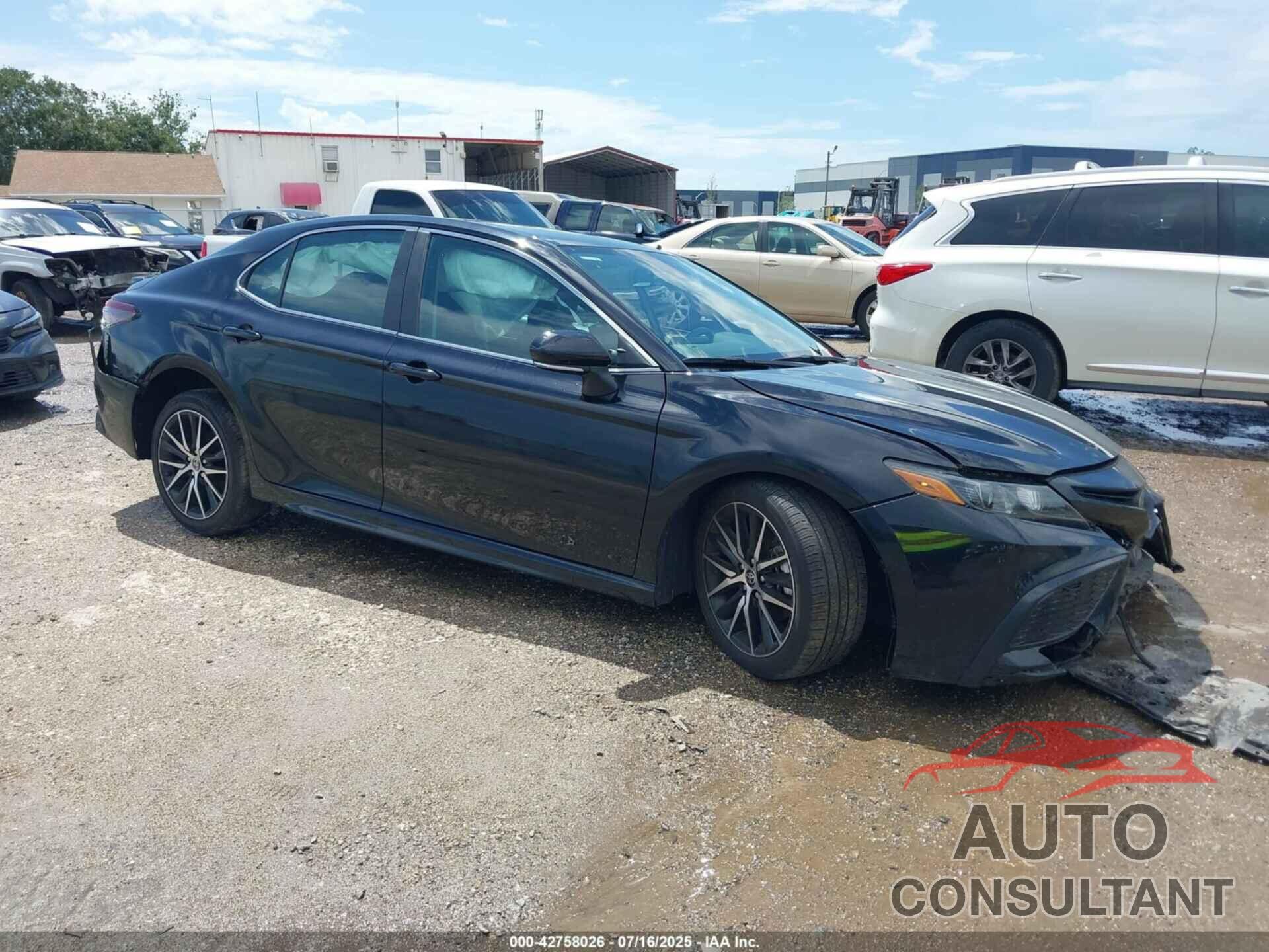 TOYOTA CAMRY 2024 - 4T1G11AK8RU909686