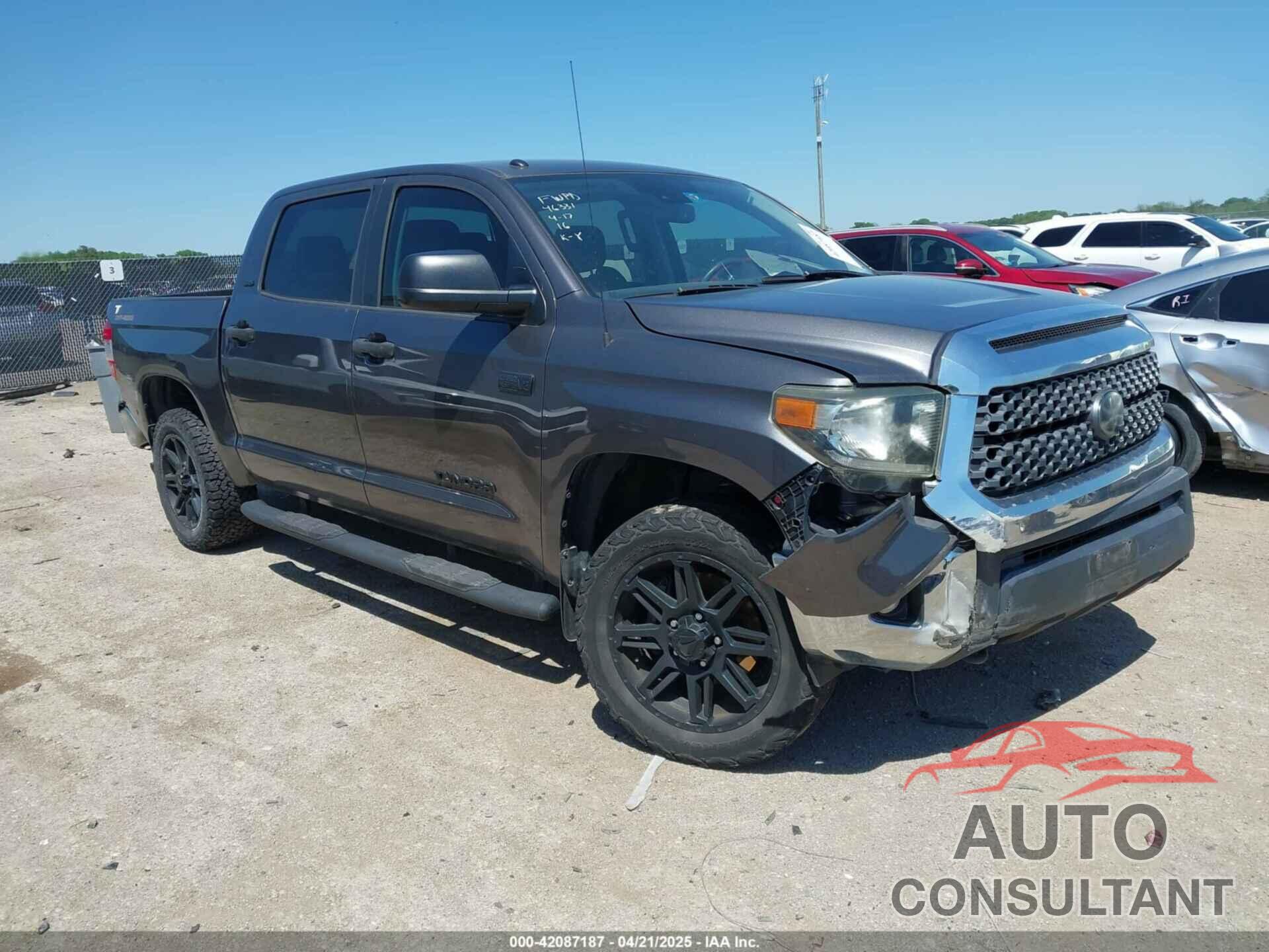 TOYOTA TUNDRA 2018 - 5TFDW5F19JX767545