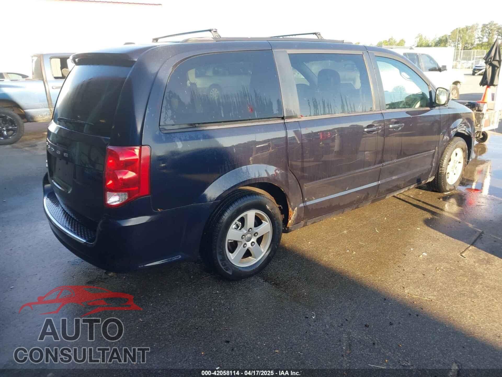 DODGE GRAND CARAVAN 2011 - 2D4RN3DG5BR750362