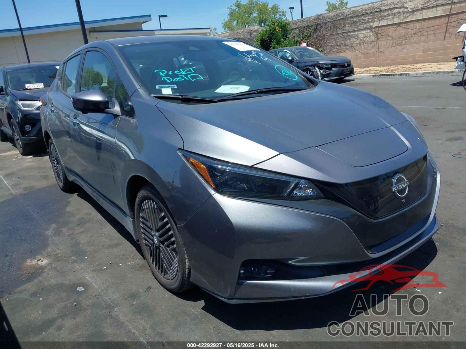 NISSAN LEAF 2025 - 1N4CZ1CV4SC558120