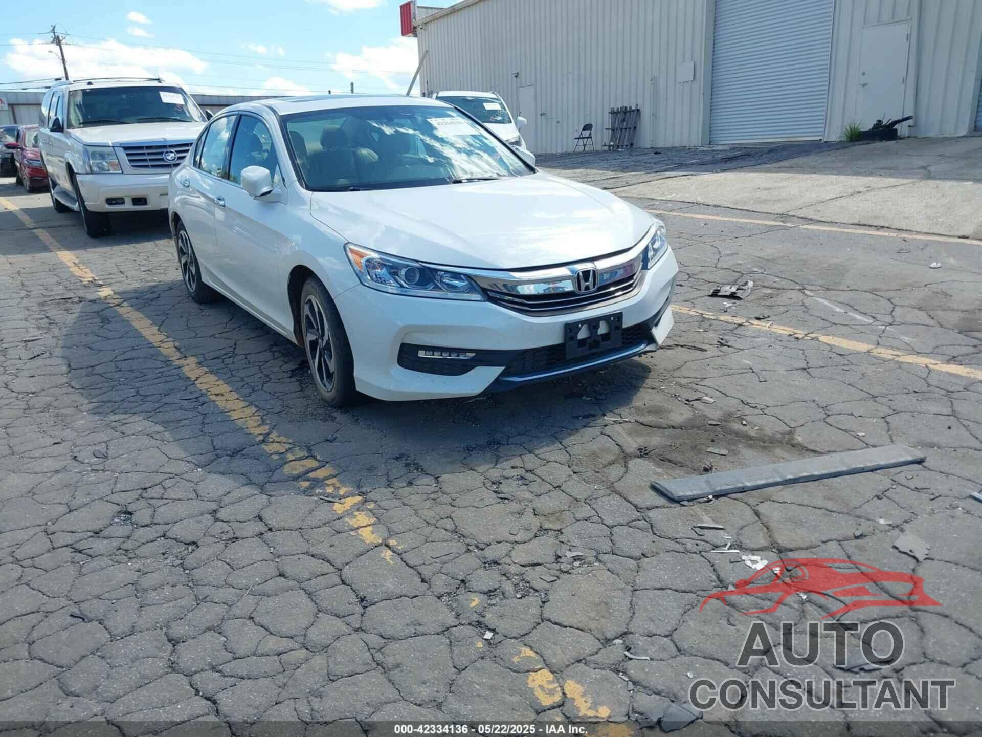 HONDA ACCORD 2017 - 1HGCR3F86HA005731