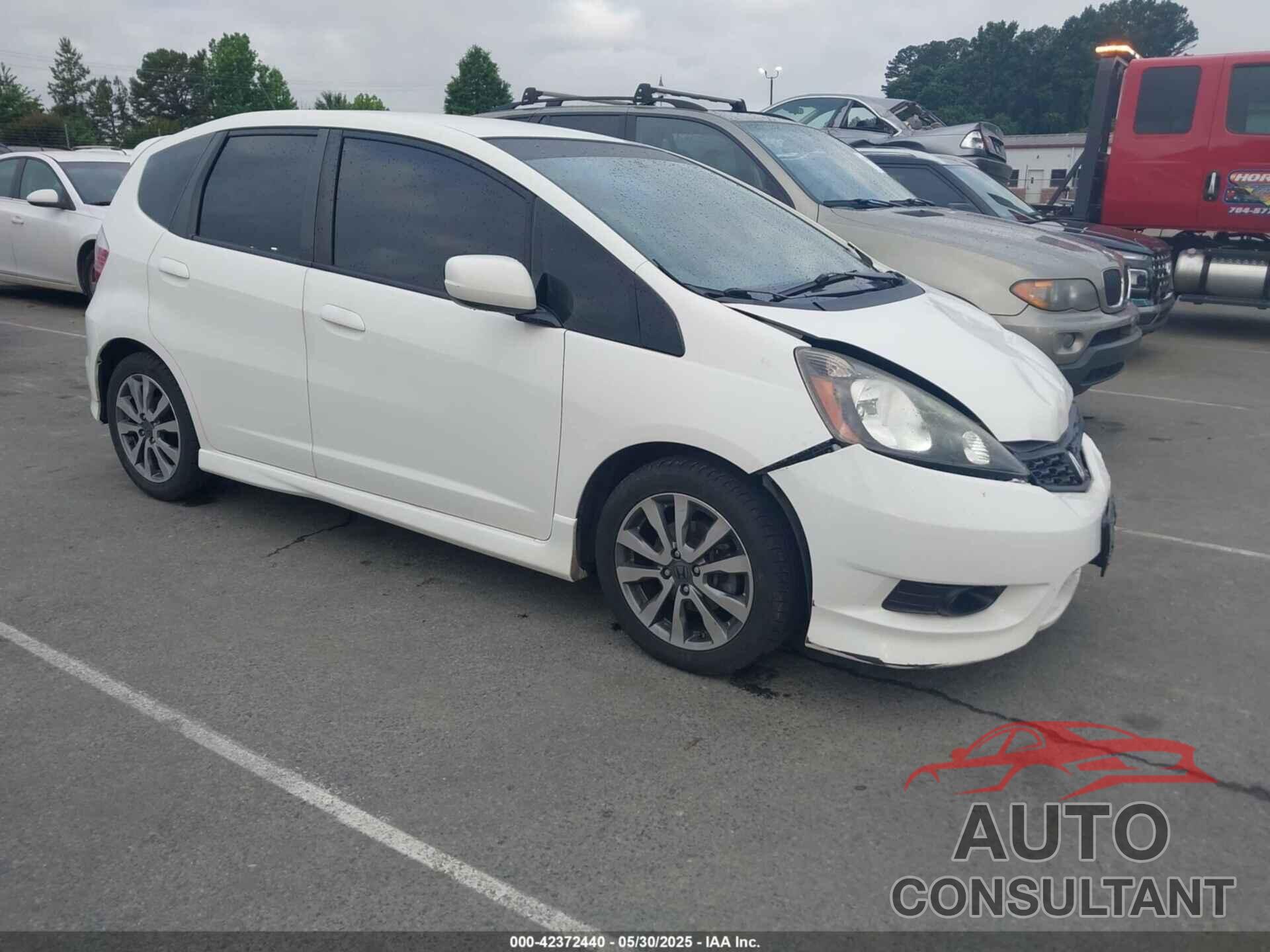 HONDA FIT 2013 - JHMGE8H60DC068082