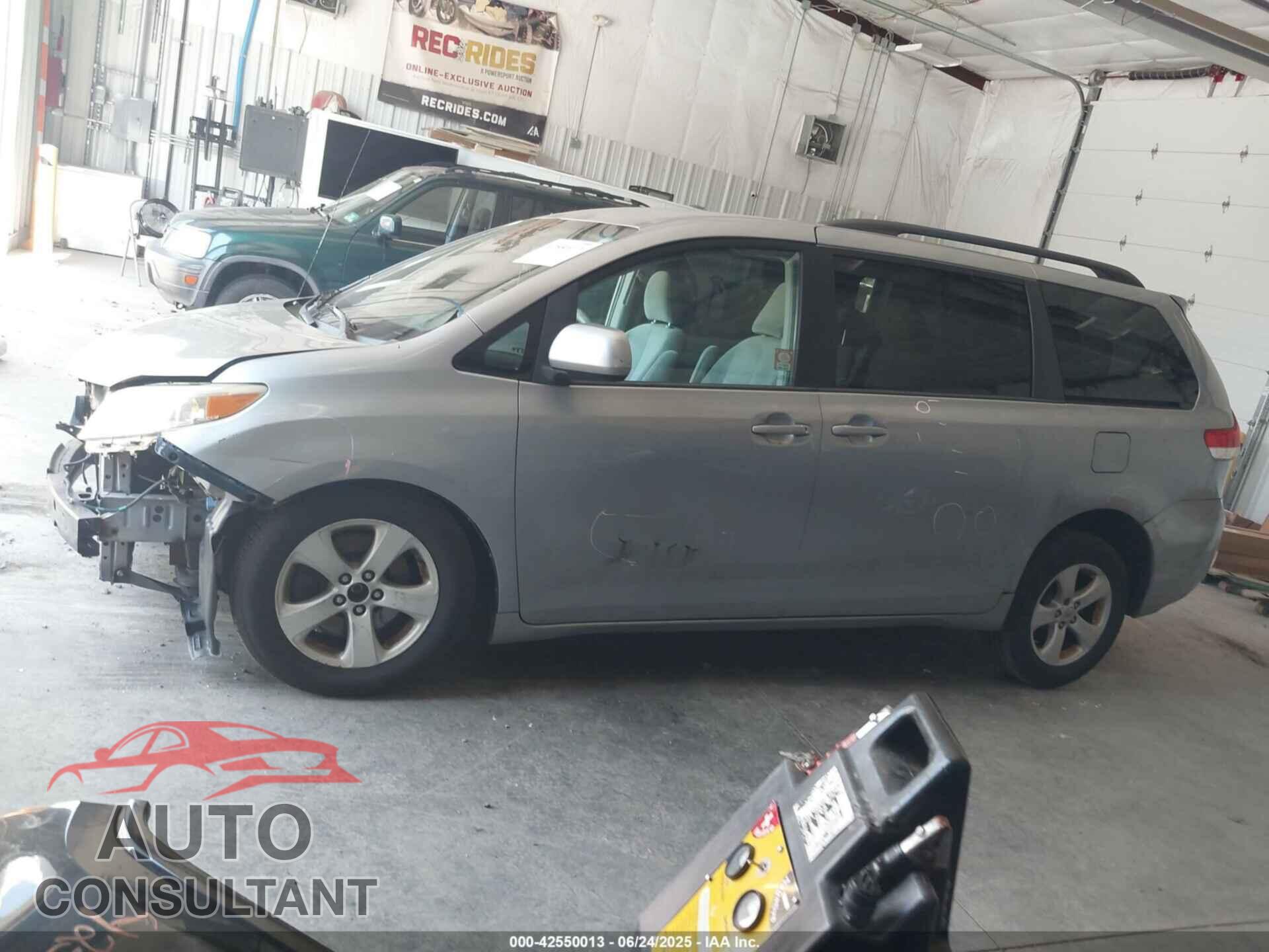 TOYOTA SIENNA 2012 - 5TDKK3DC4CS226830