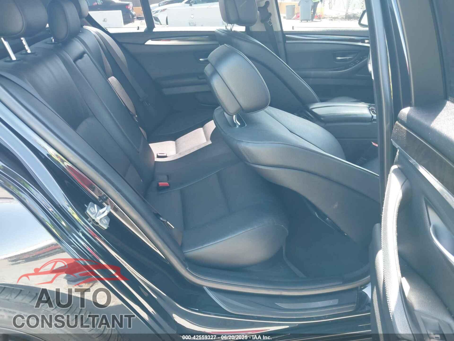 BMW 528I 2012 - WBAXG5C51CDW24348