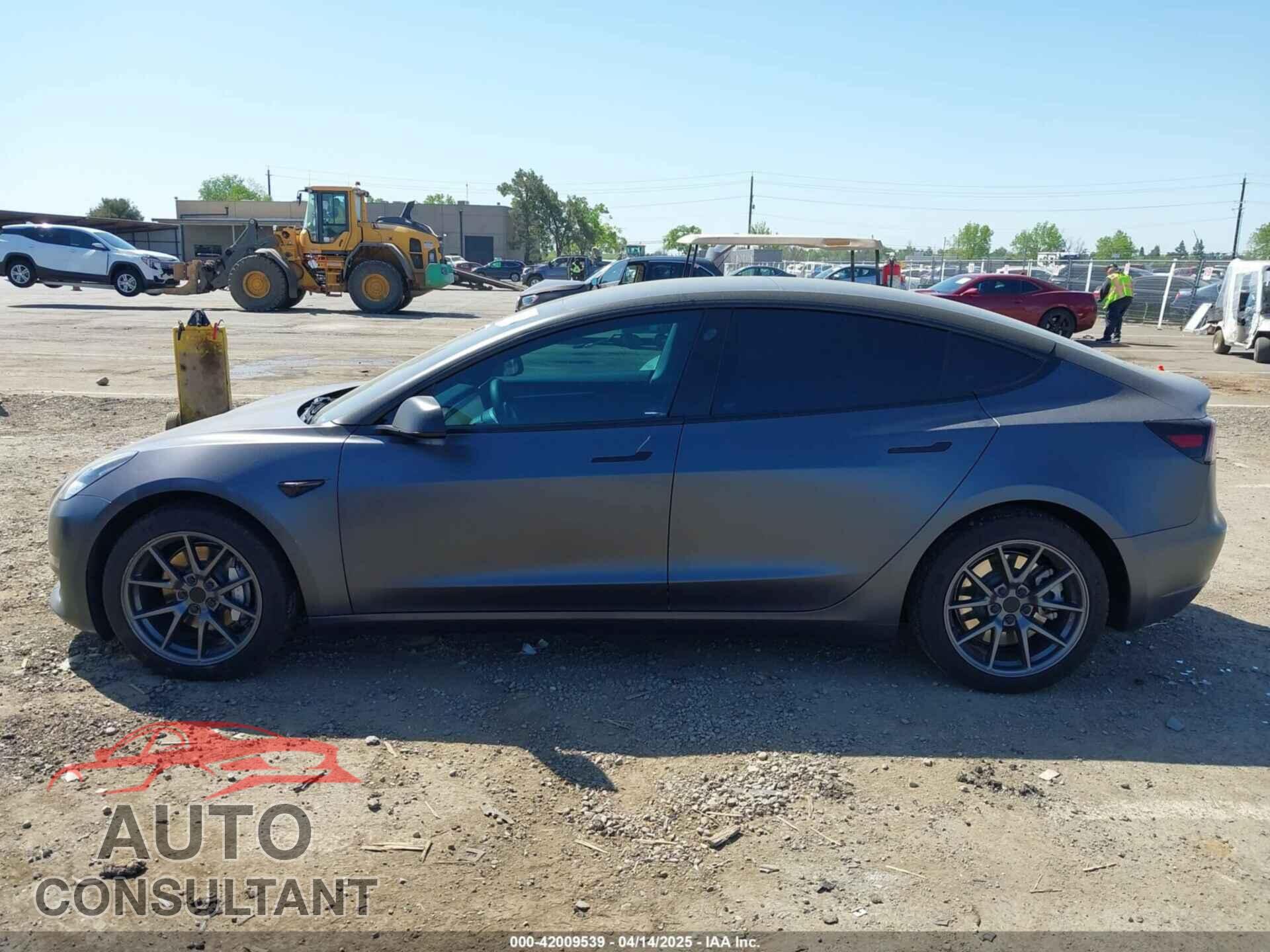 TESLA MODEL 3 2023 - 5YJ3E1EA2PF404614