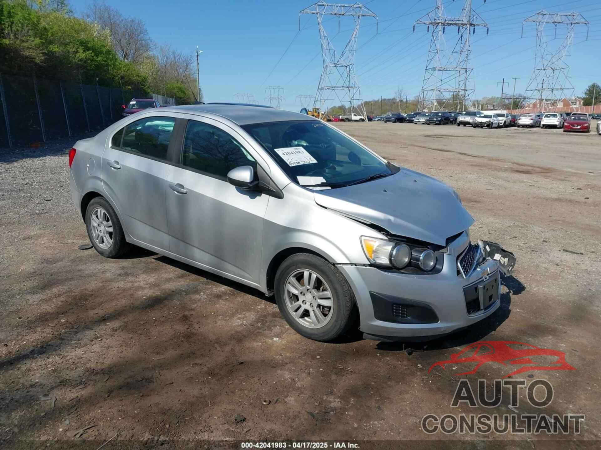 CHEVROLET SONIC 2012 - 1G1JA5SH5C4214392