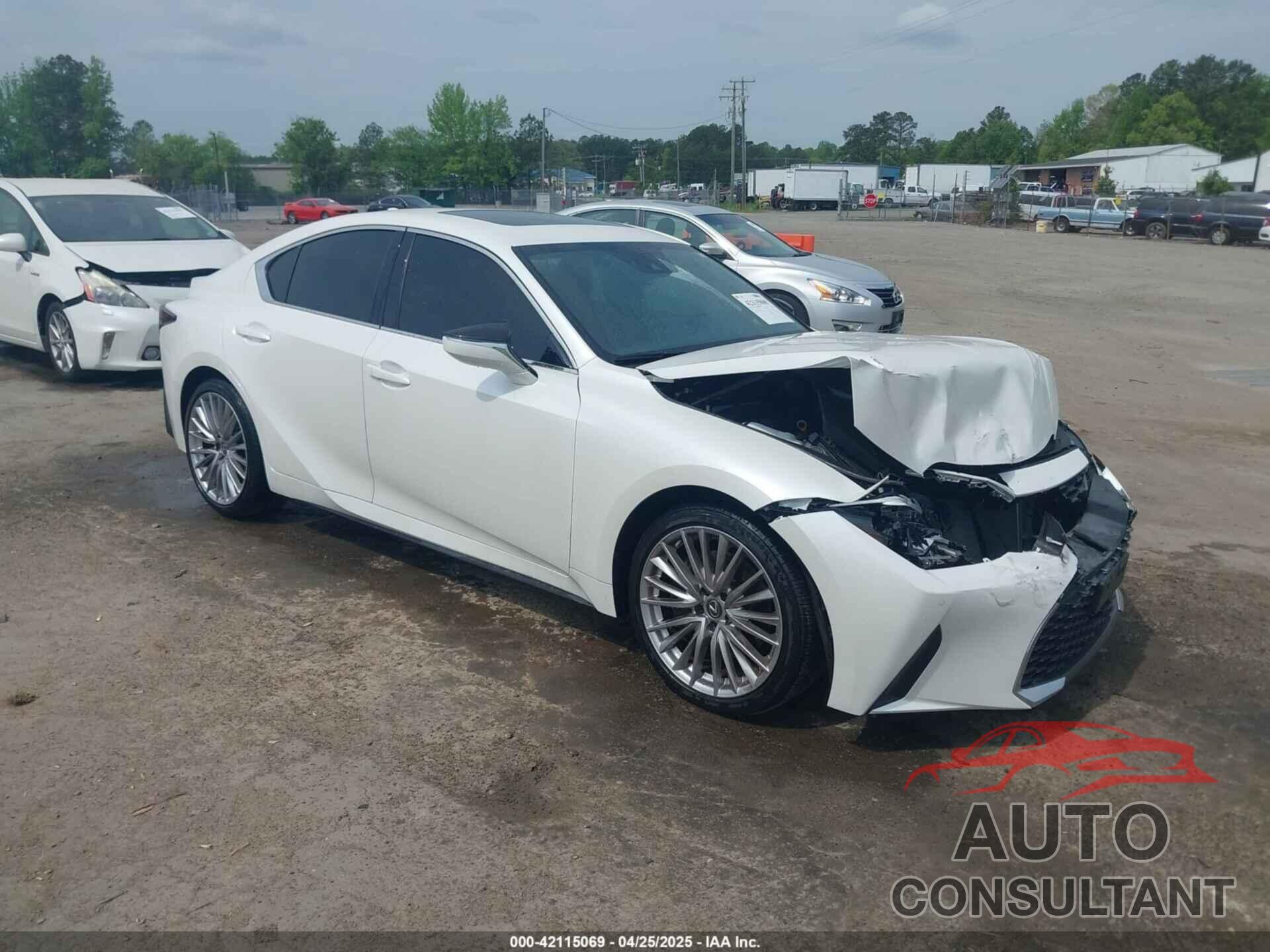 LEXUS IS 300 2022 - JTHD81F21N5048009