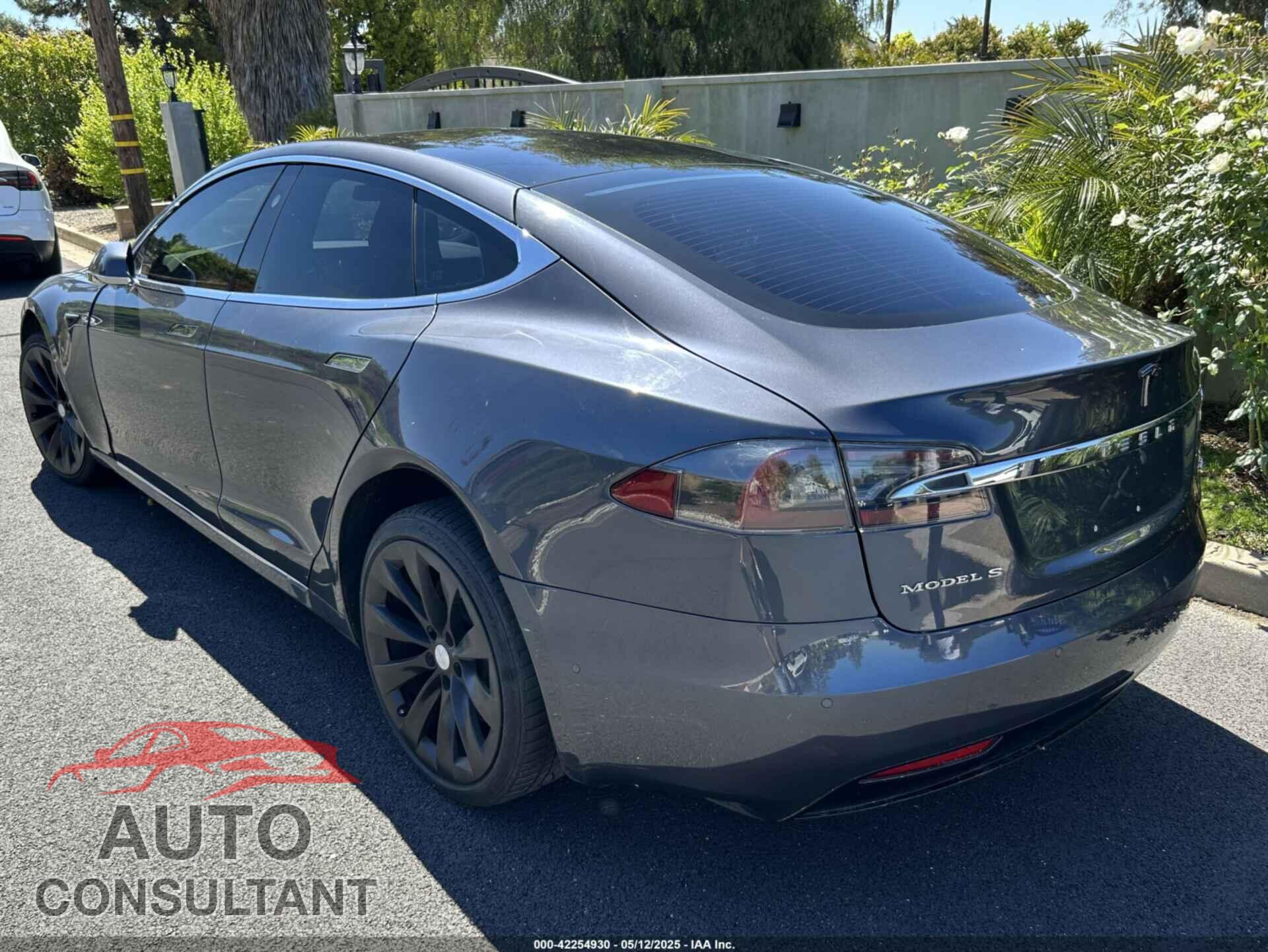 TESLA MODEL S 2017 - 5YJSA1E26HF215014
