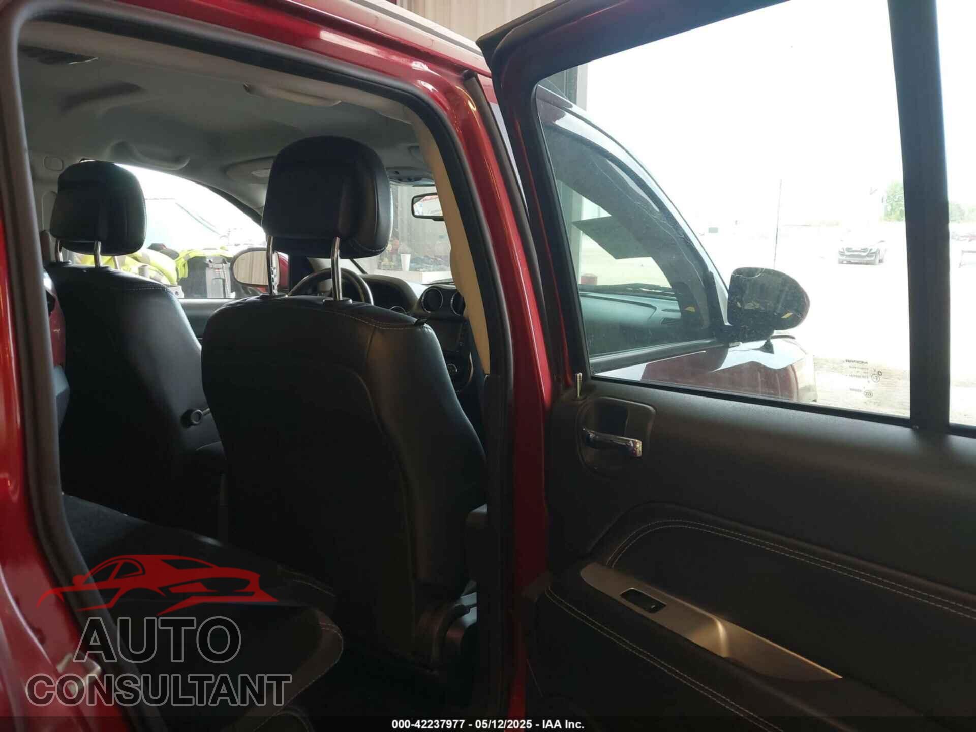 JEEP COMPASS 2015 - 1C4NJCCB4FD156304
