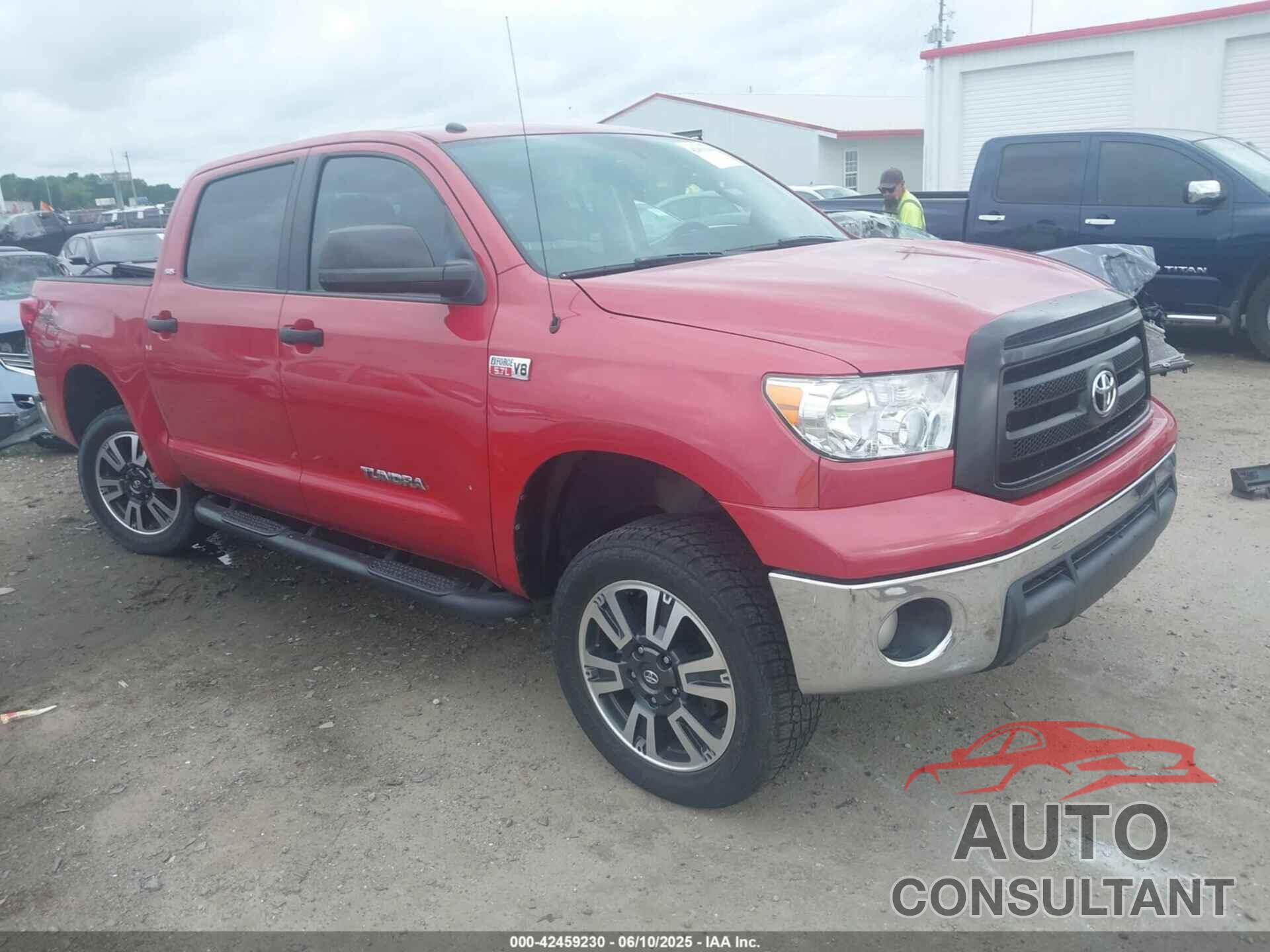TOYOTA TUNDRA 2011 - 5TFDW5F10BX163500