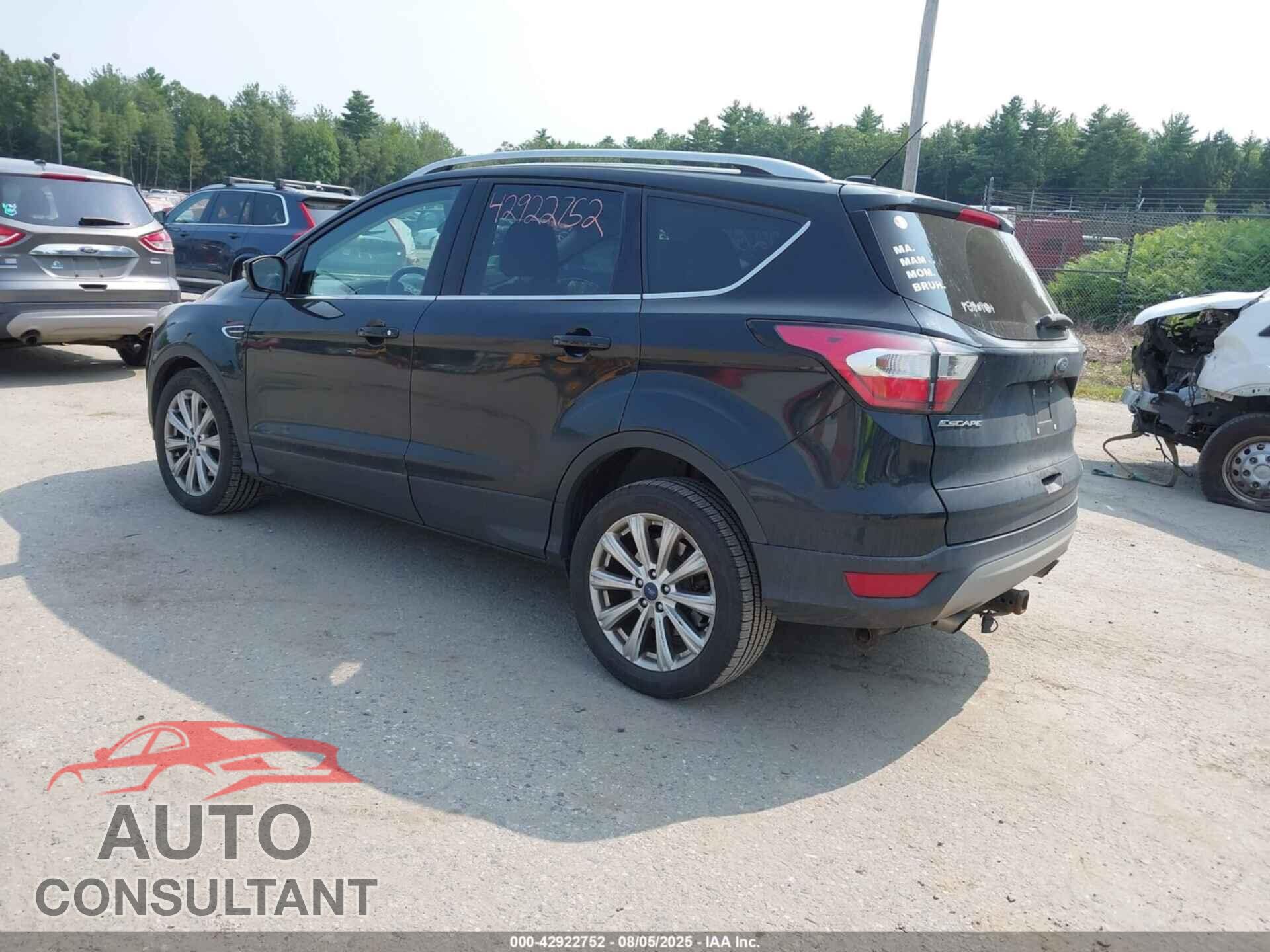 FORD ESCAPE 2017 - 1FMCU9JD0HUC86391
