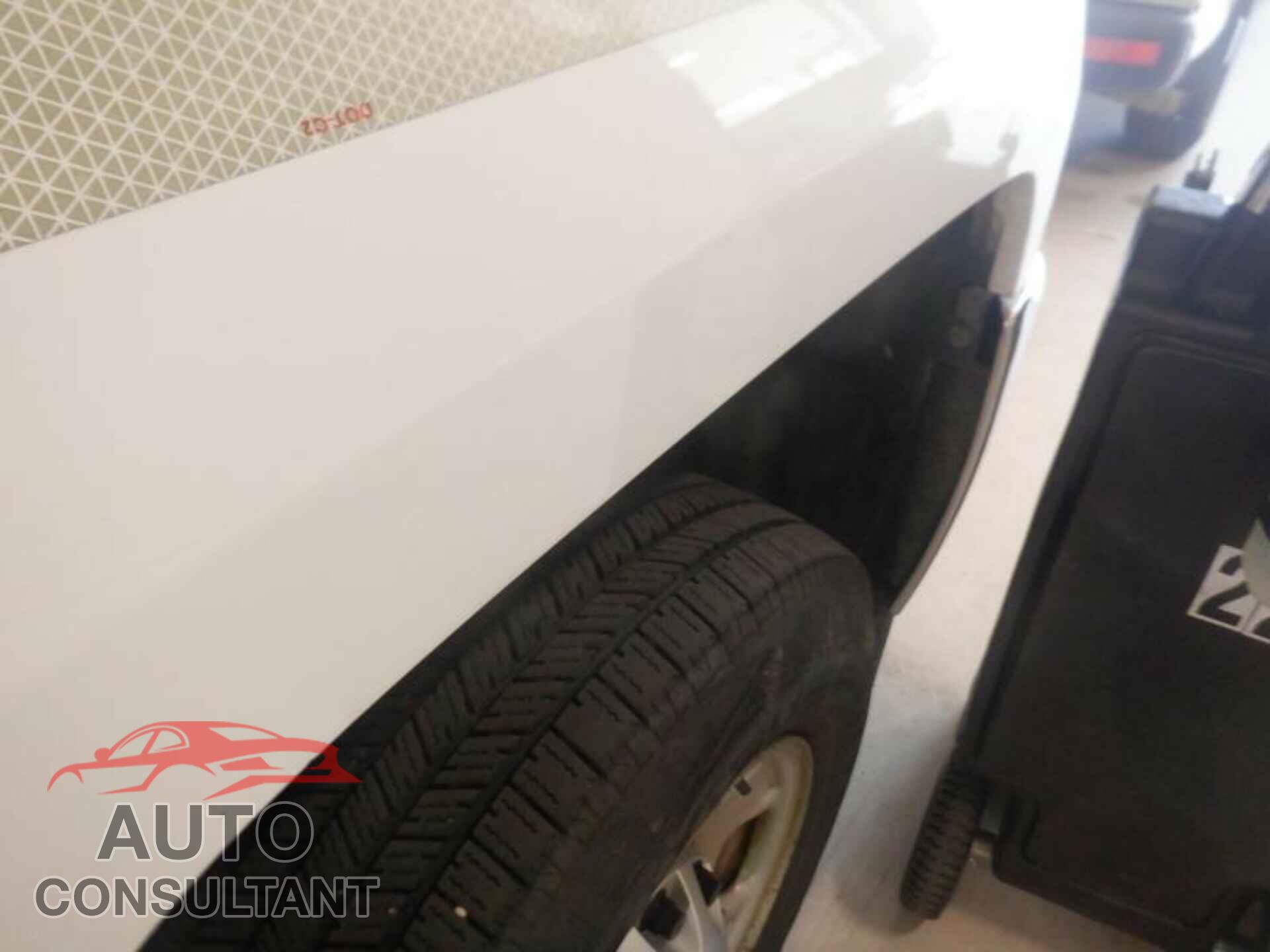 CHEVROLET SILVERADO 2019 - 2GC2KREG3K1198660