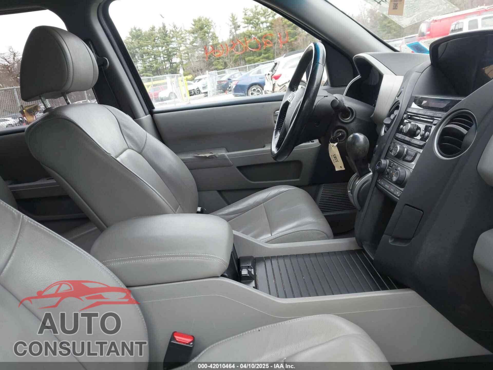 HONDA PILOT 2013 - 5FNYF4H51DB083907
