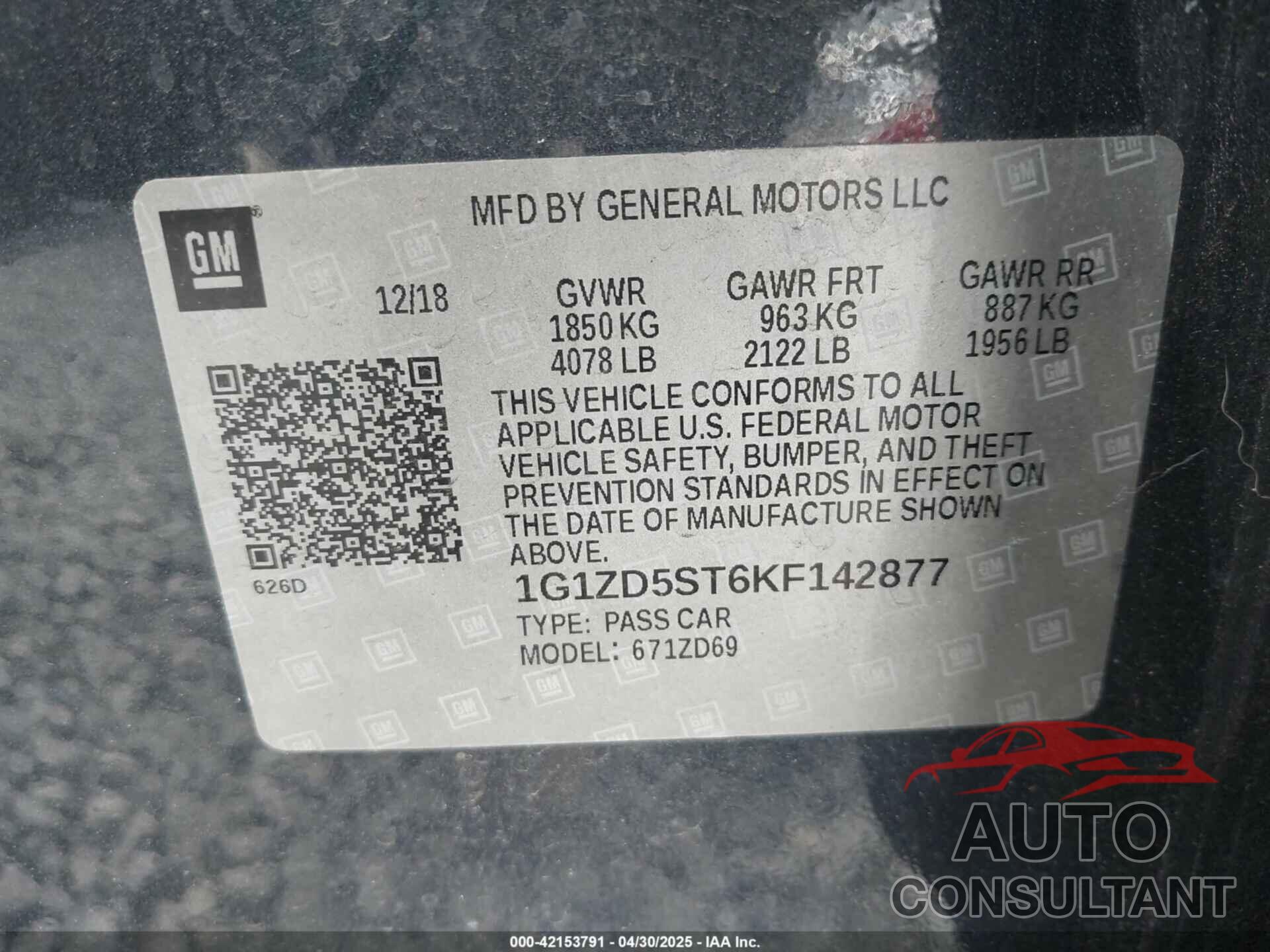 CHEVROLET MALIBU 2019 - 1G1ZD5ST6KF142877